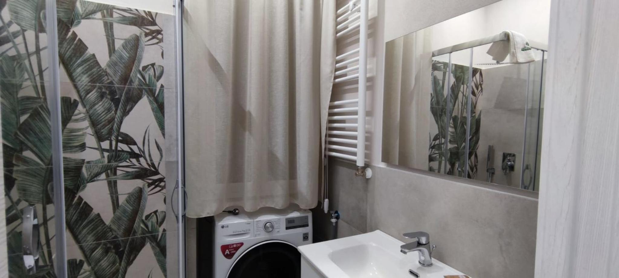 One-Bedroom House - Photo 33