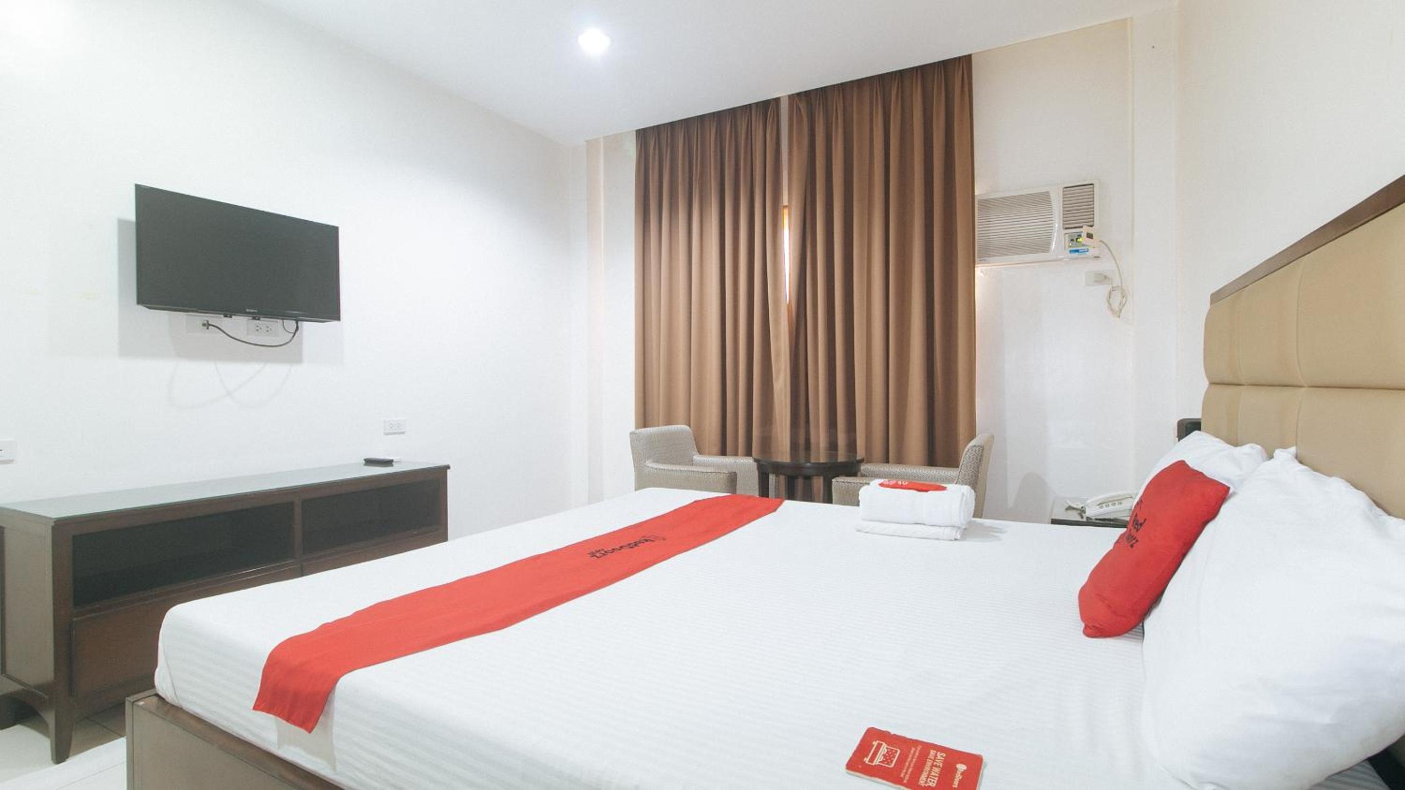 Double Room - Photo 7