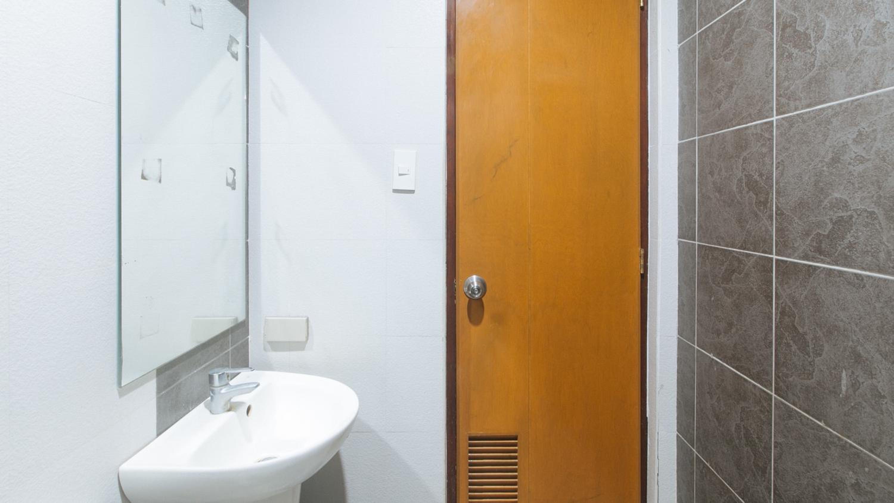 Double Room - Photo 10