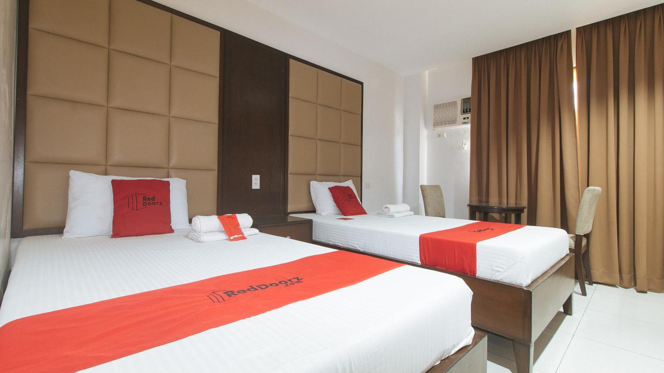 Twin Room - Photo 5
