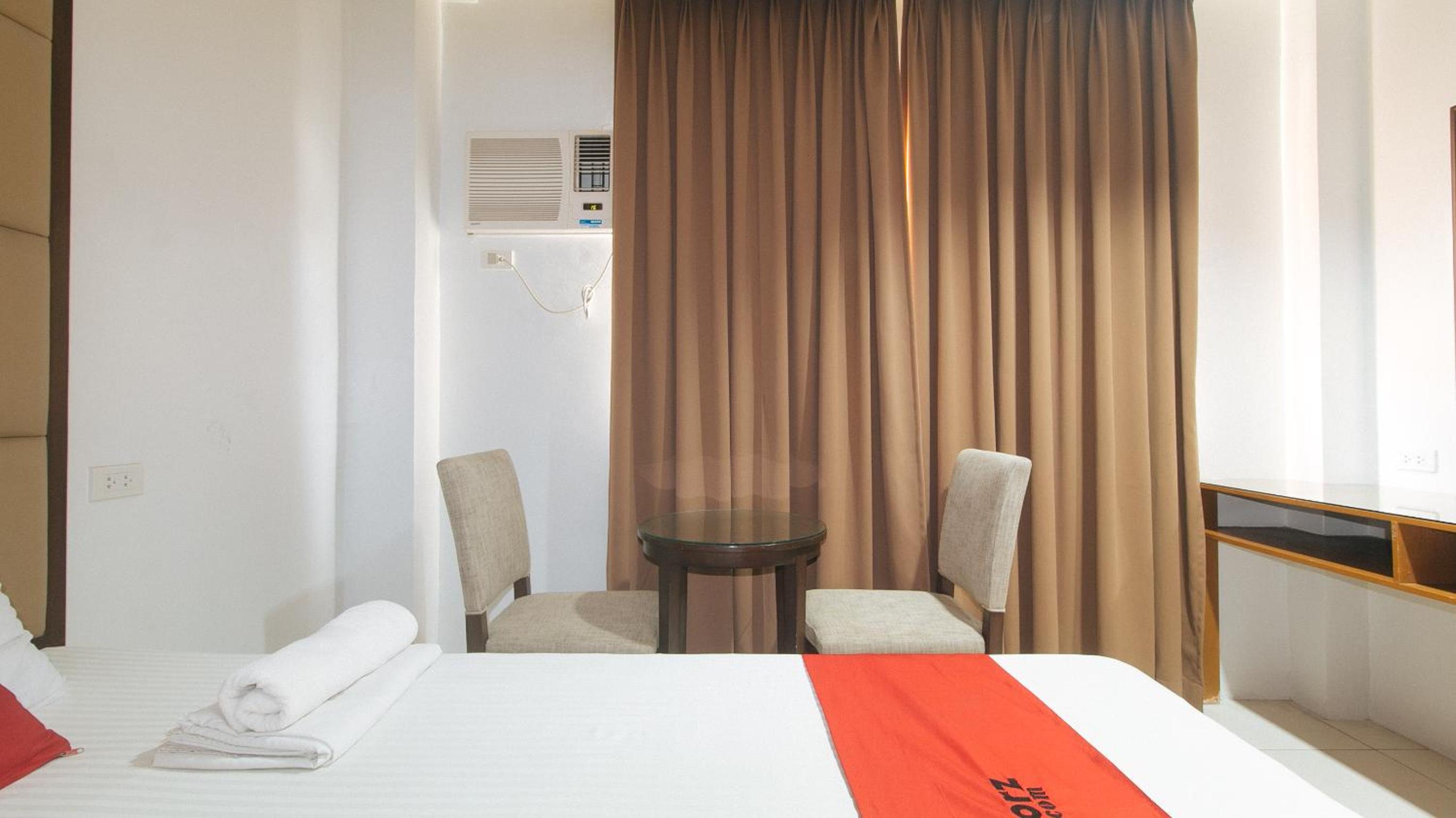 Twin Room - Photo 7