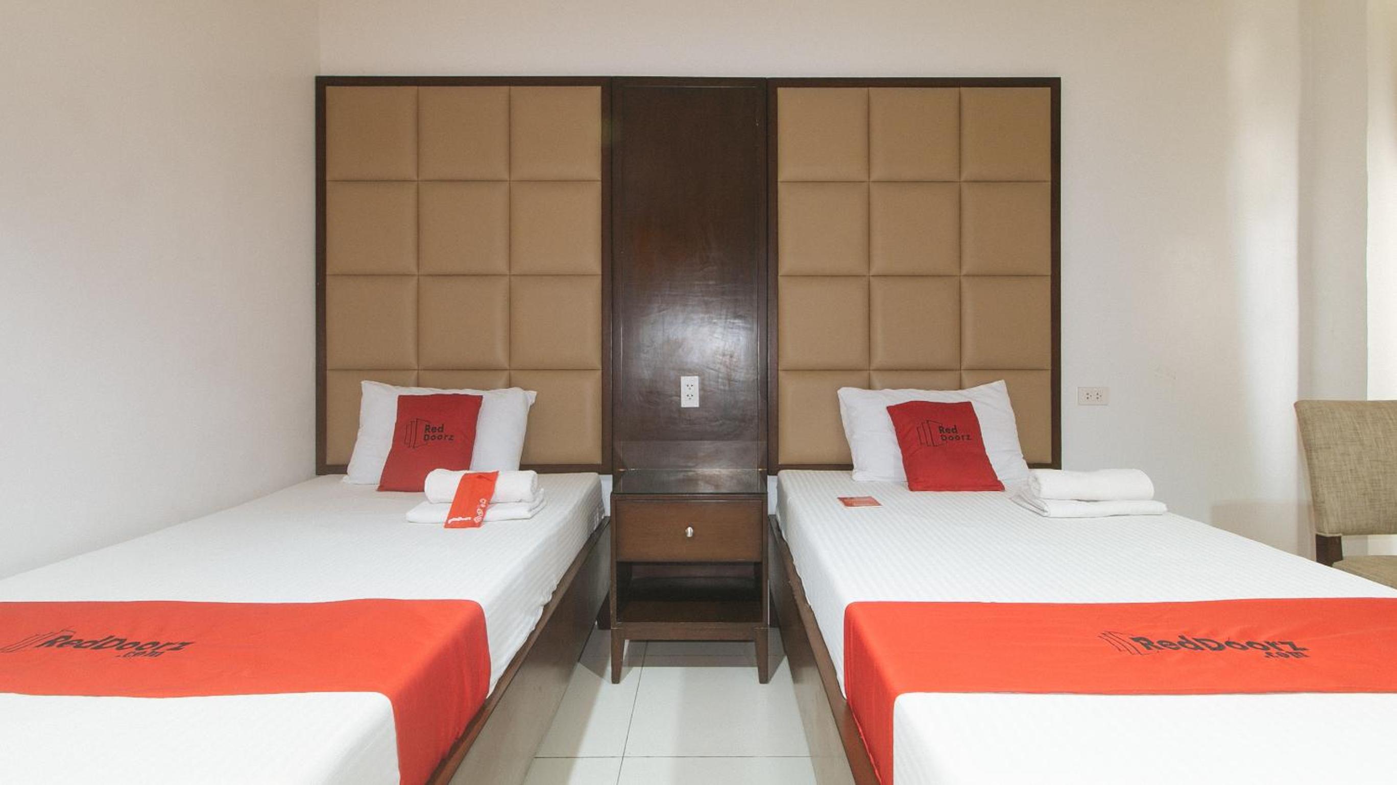 Twin Room - Photo 1