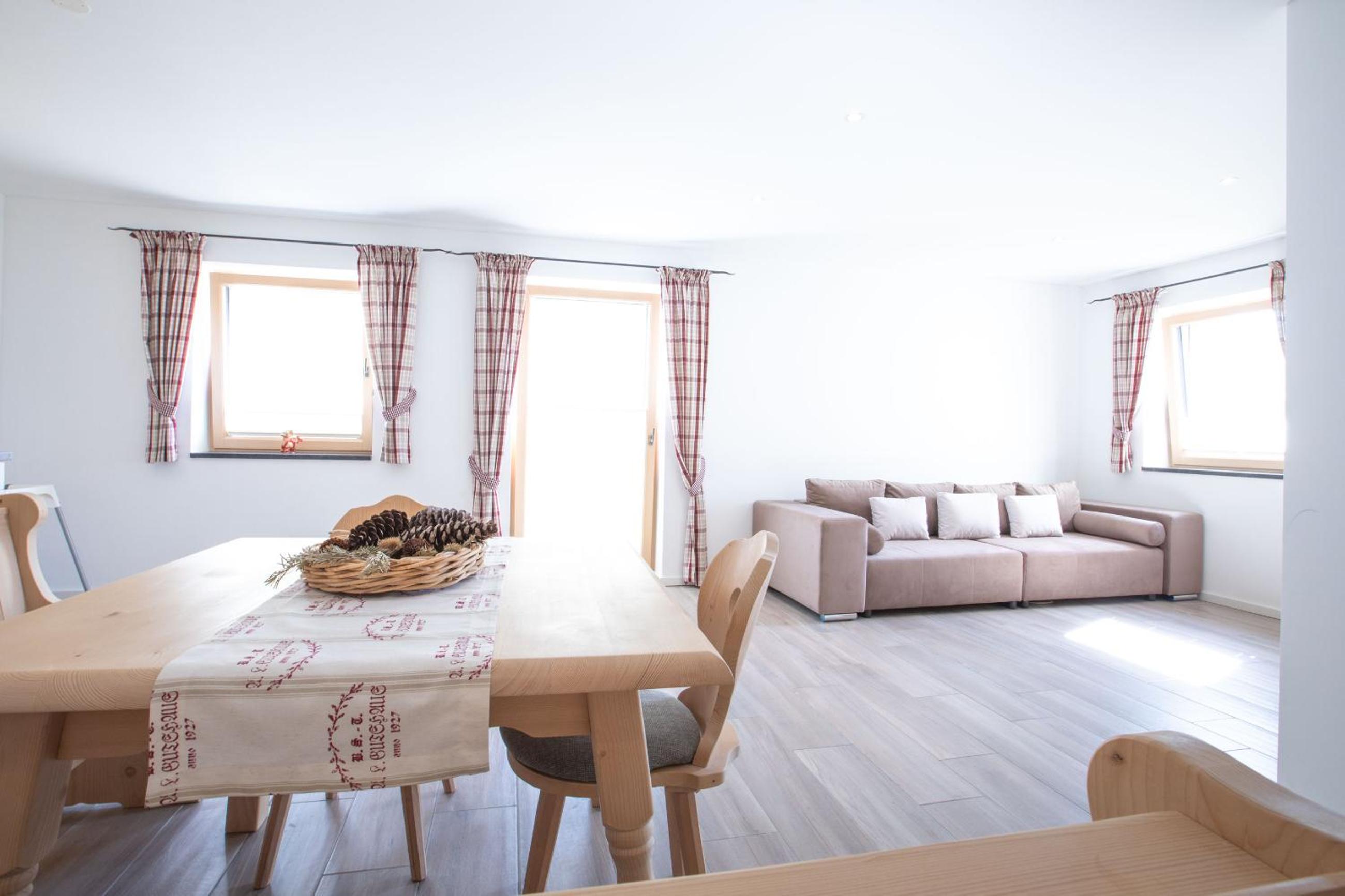 Two-Bedroom Apartment with Terrace photo 1