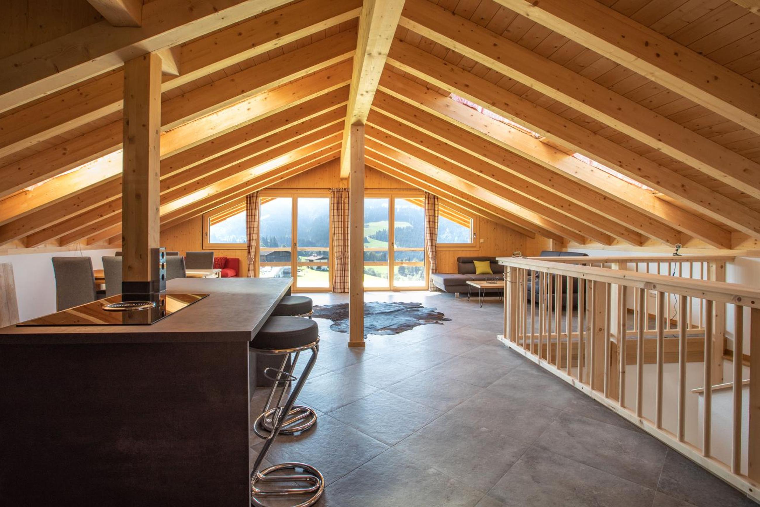 Three-Bedroom Apartment with Mountain View photo 1