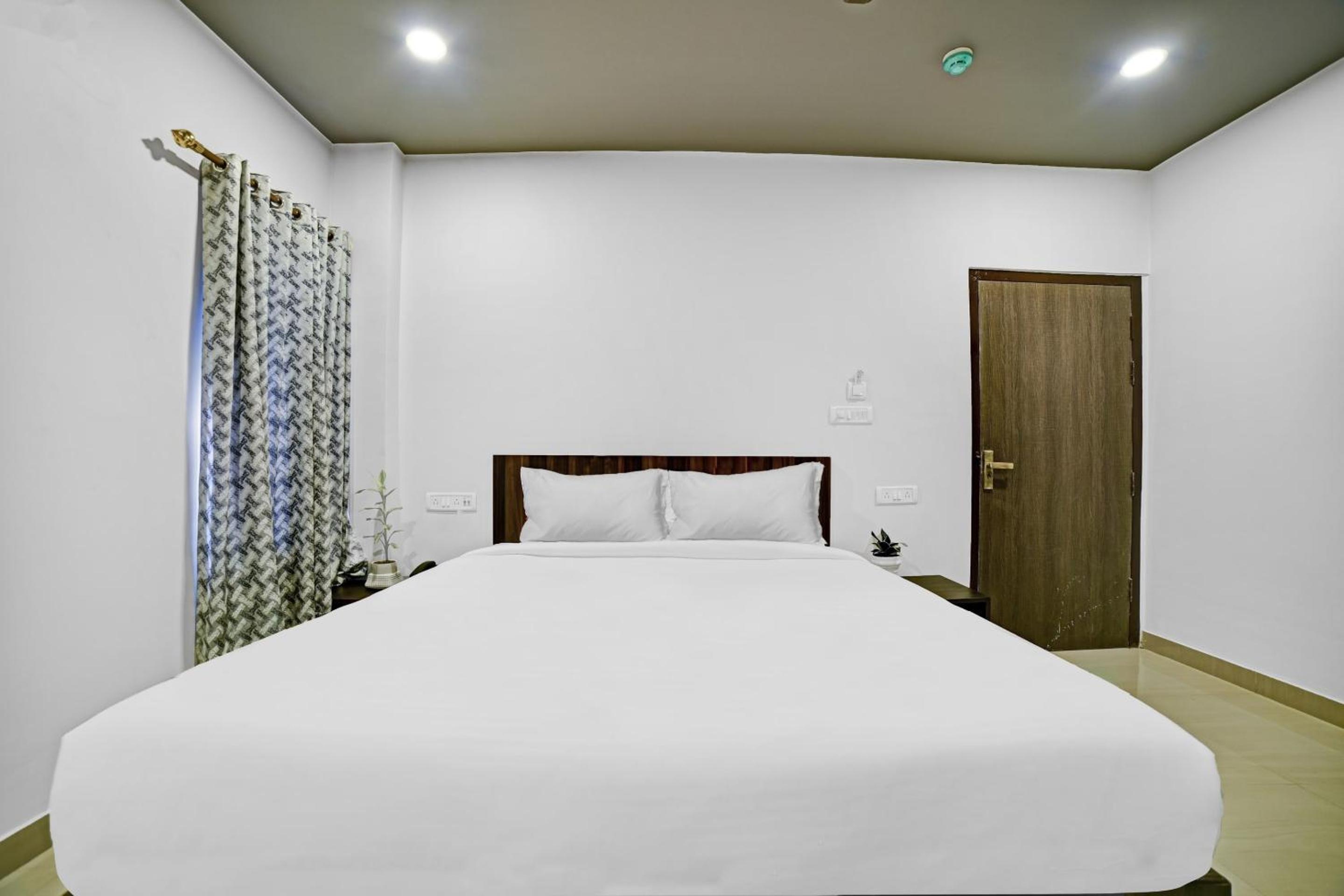 Classic Triple Room photo 2