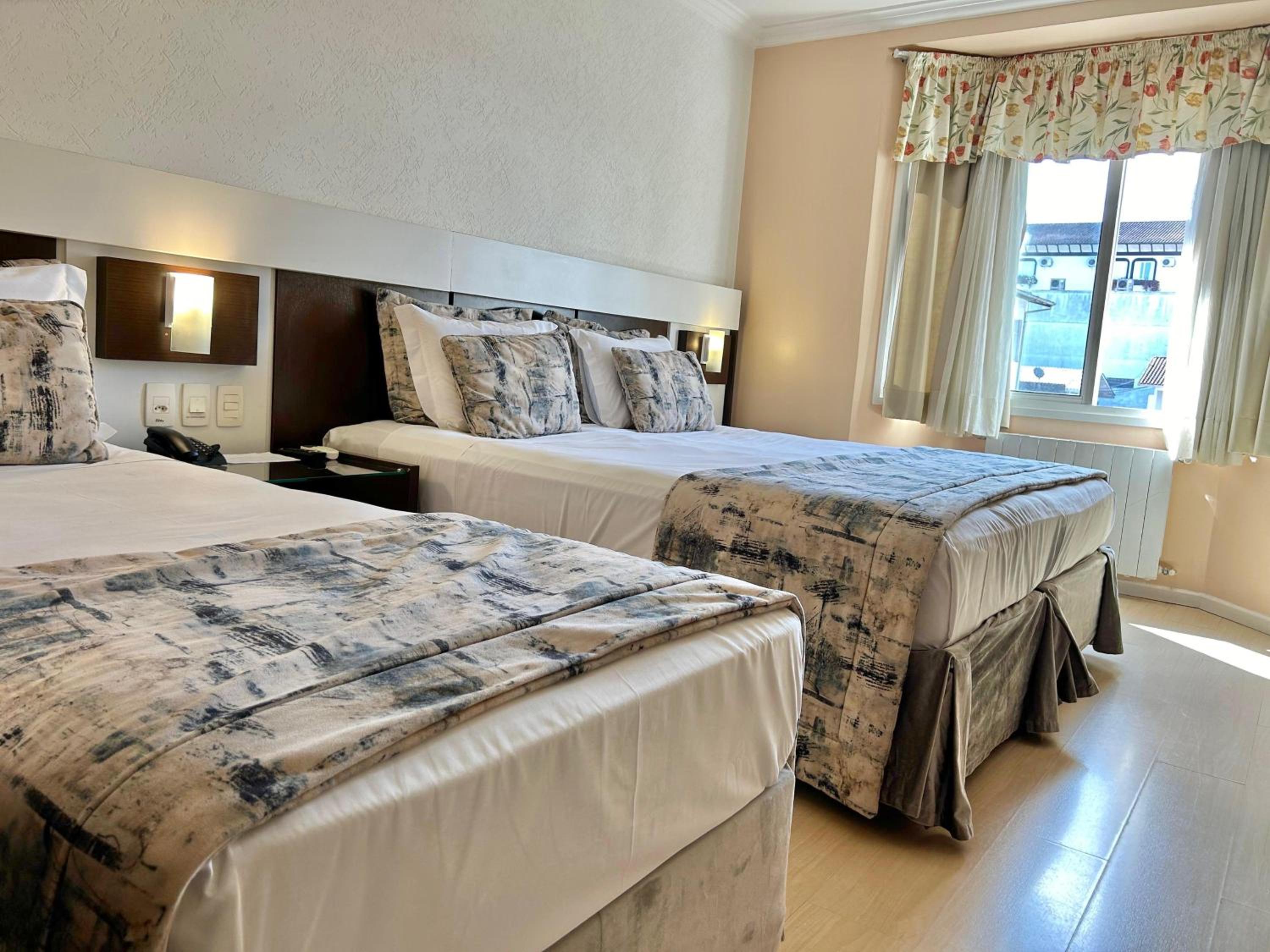 Luxury Triple Room photo 3