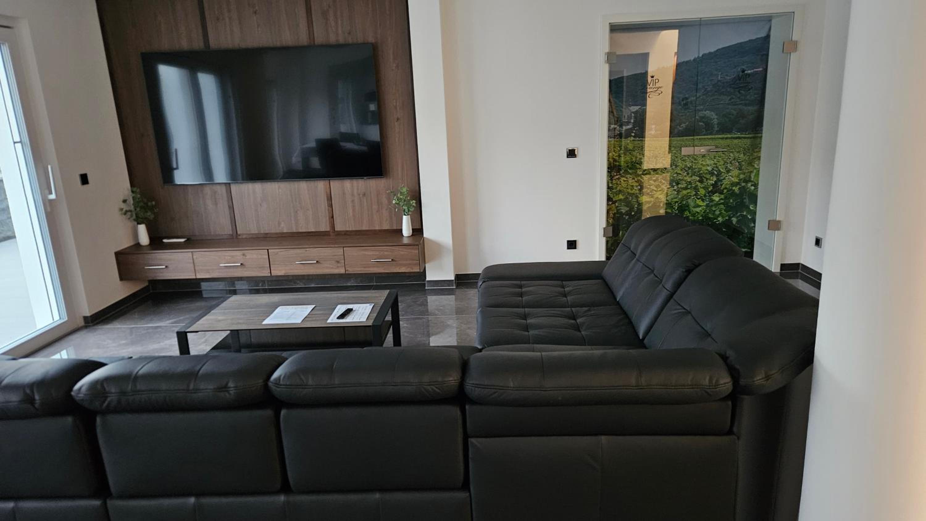 Three-Bedroom Villa photo 1