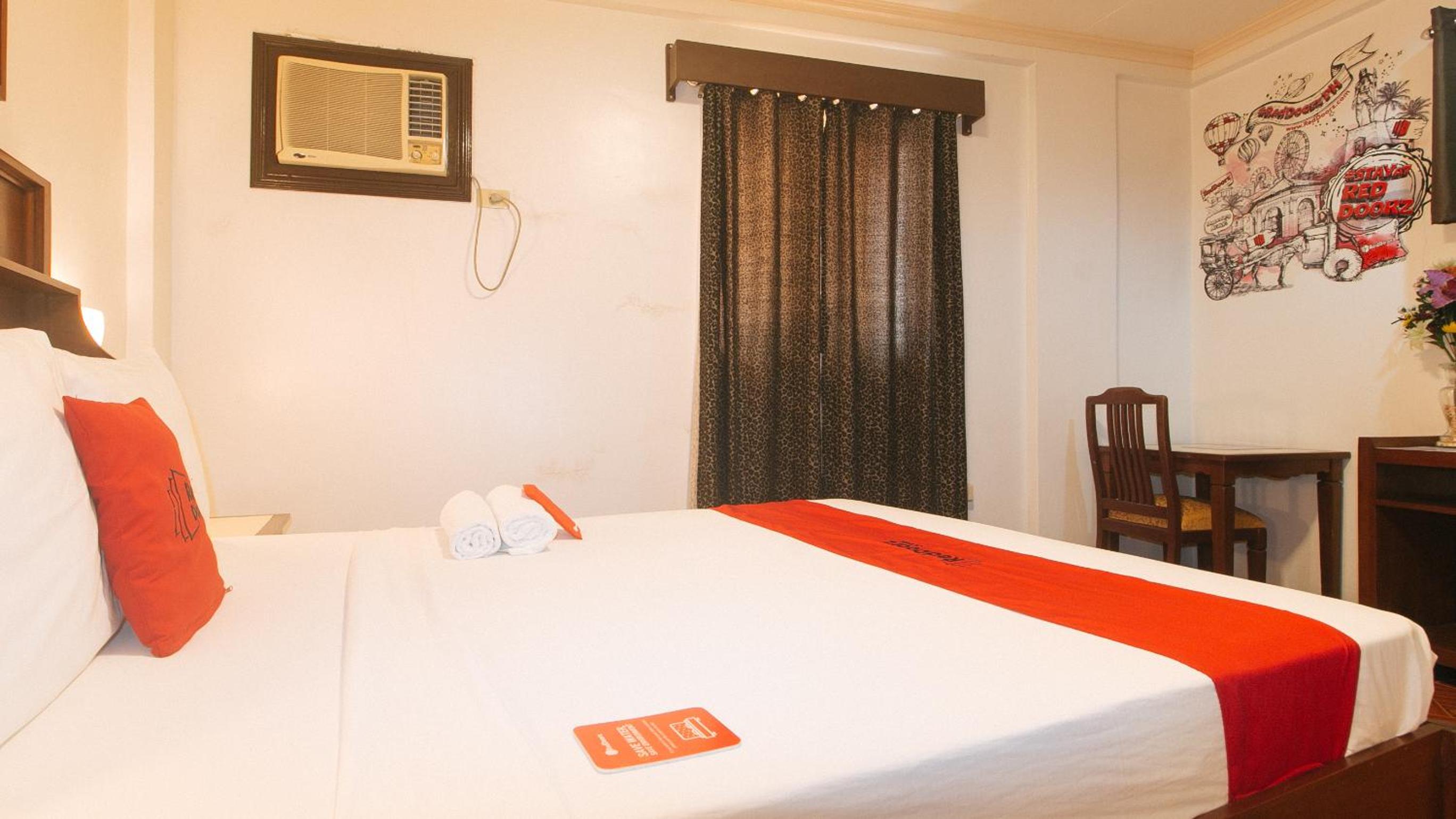 Double Room - Photo 2