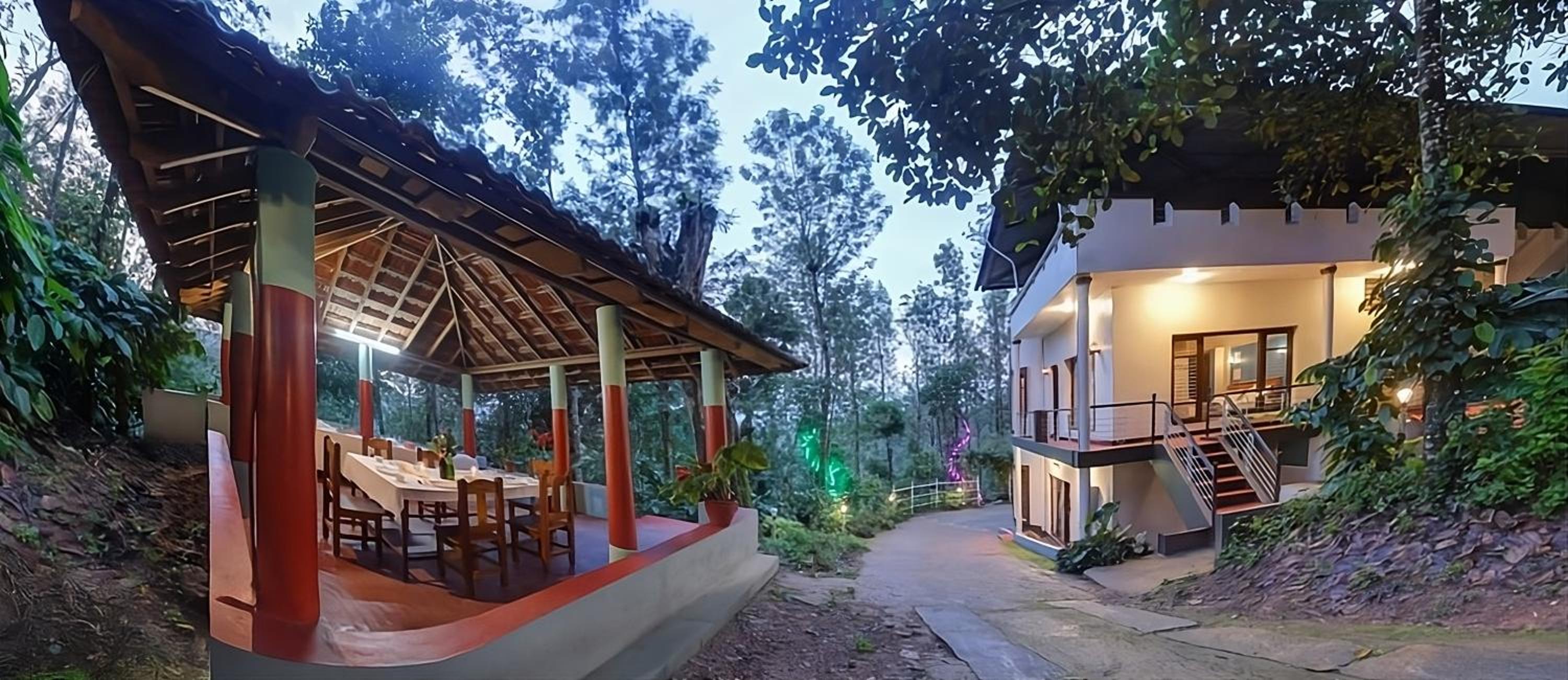 Triple Room with Balcony photo 3