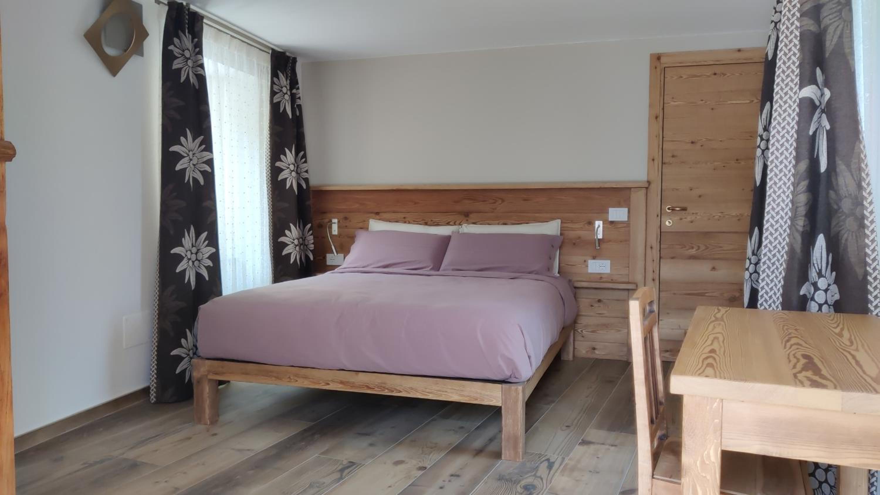 Double Room with Private Bathroom photo 1