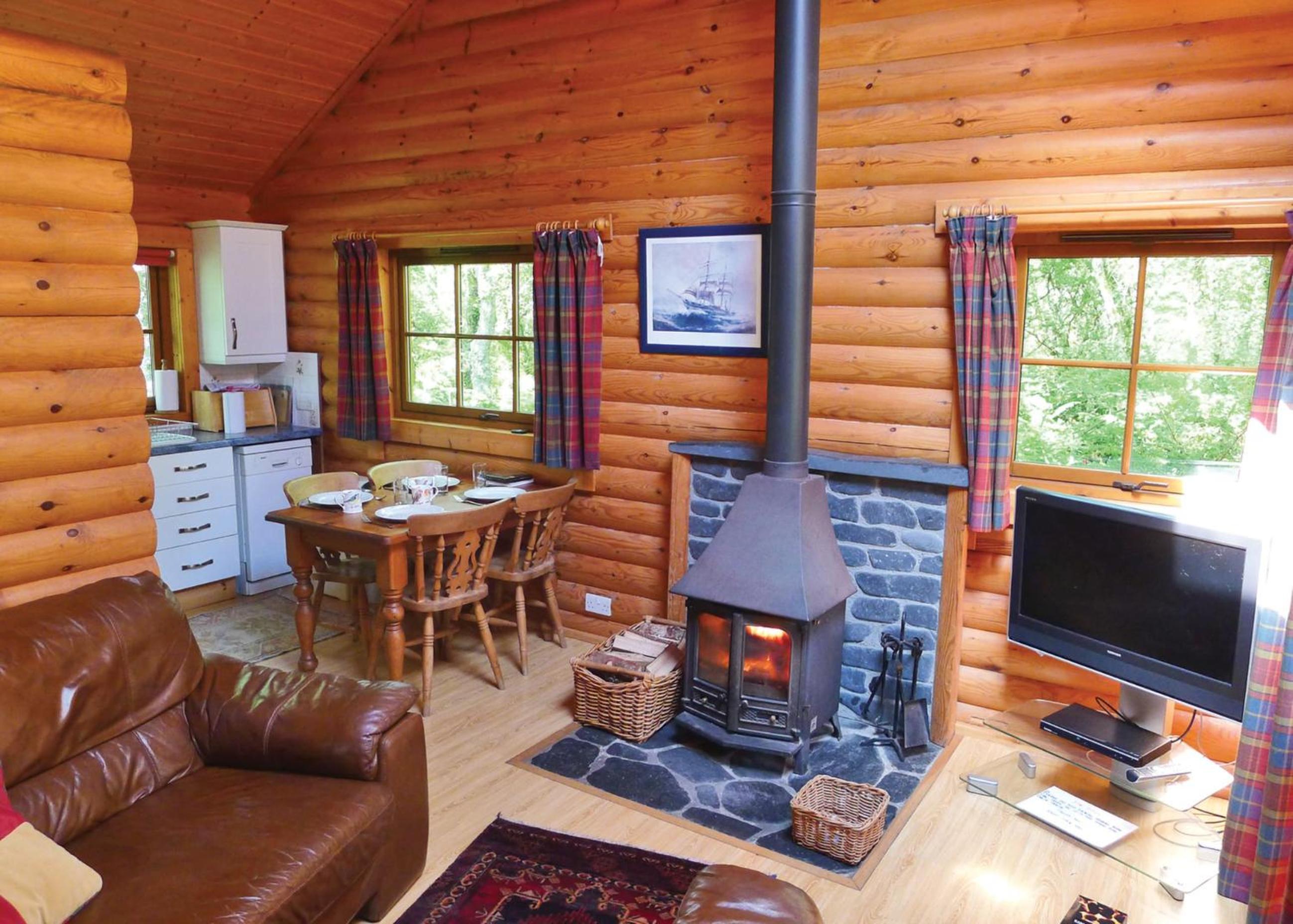 Two-Bedroom House photo 2