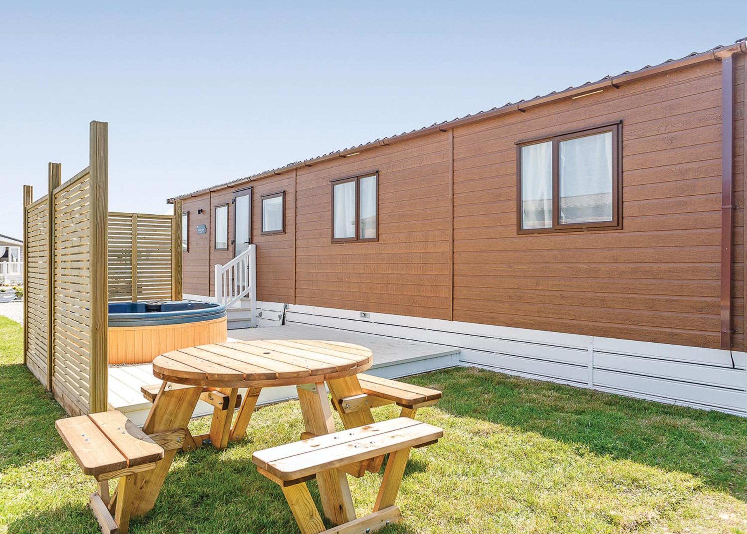 Two-Bedroom Holiday Home photo 2