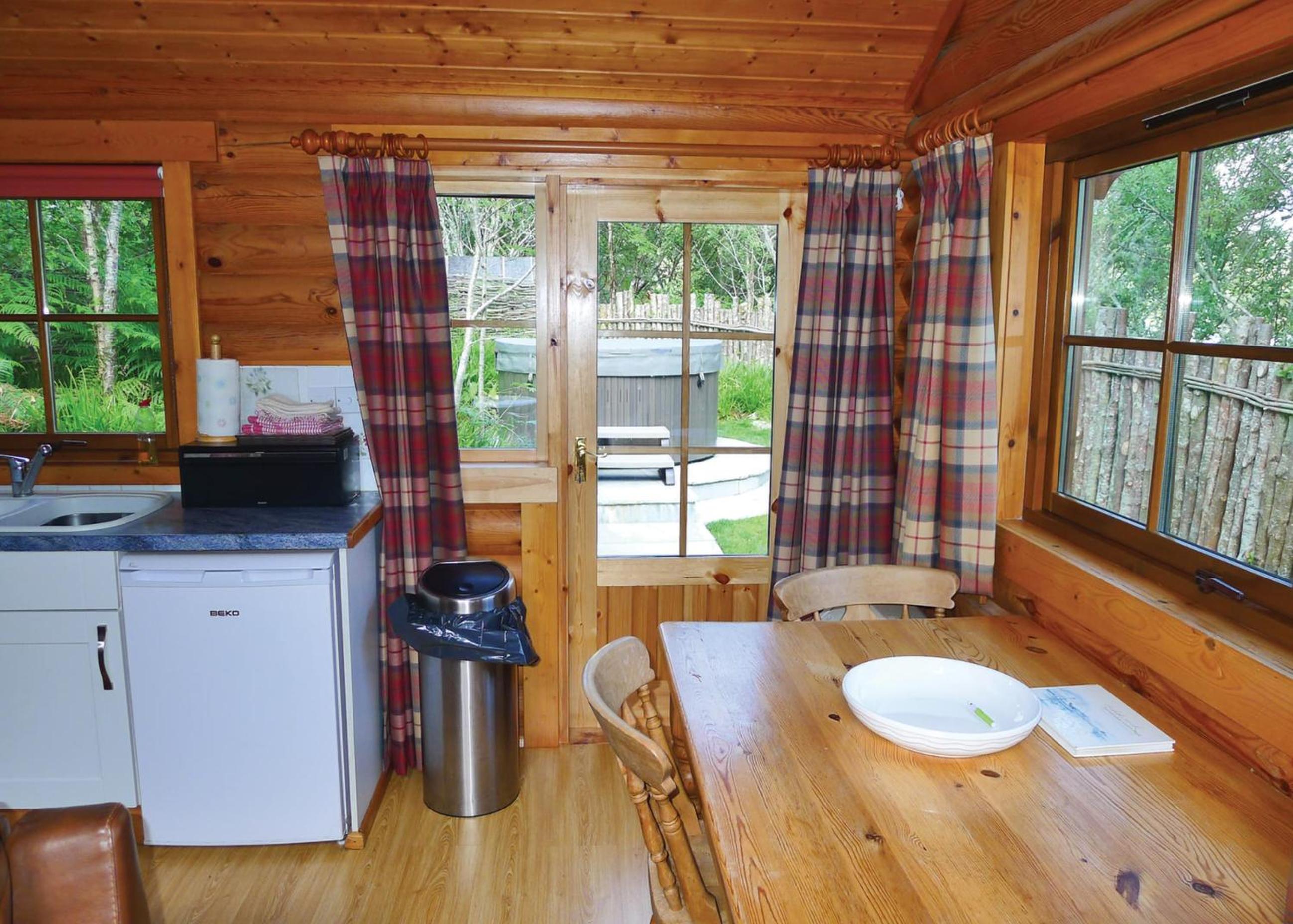 One-Bedroom House photo 2