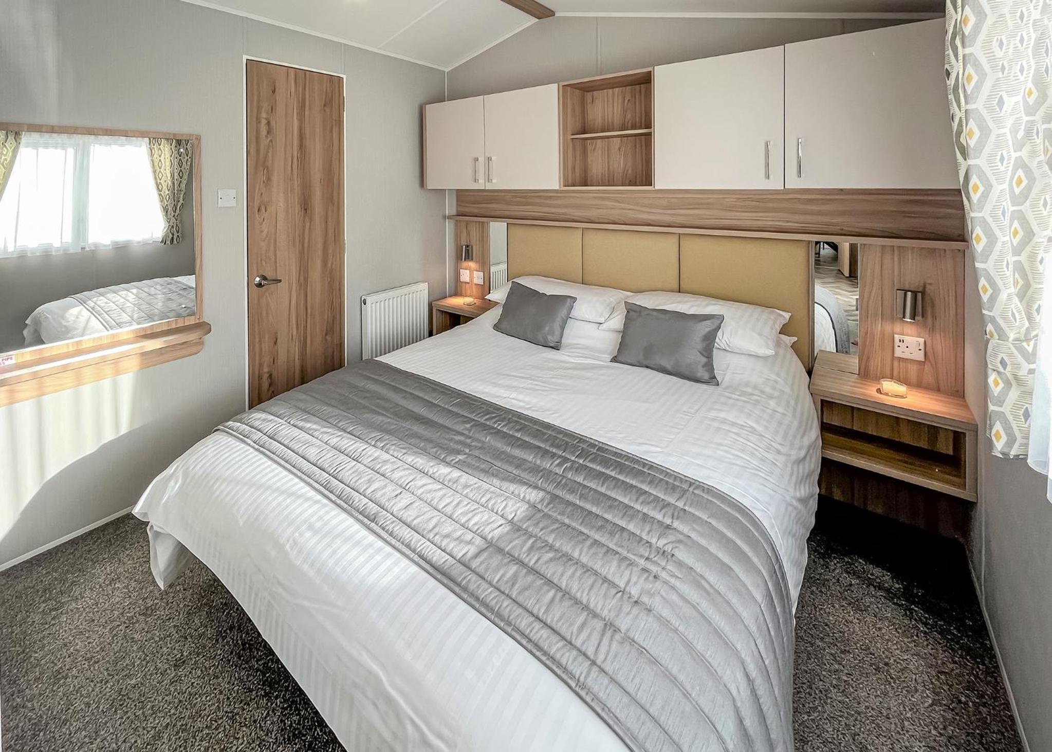 Mobile Home photo 3