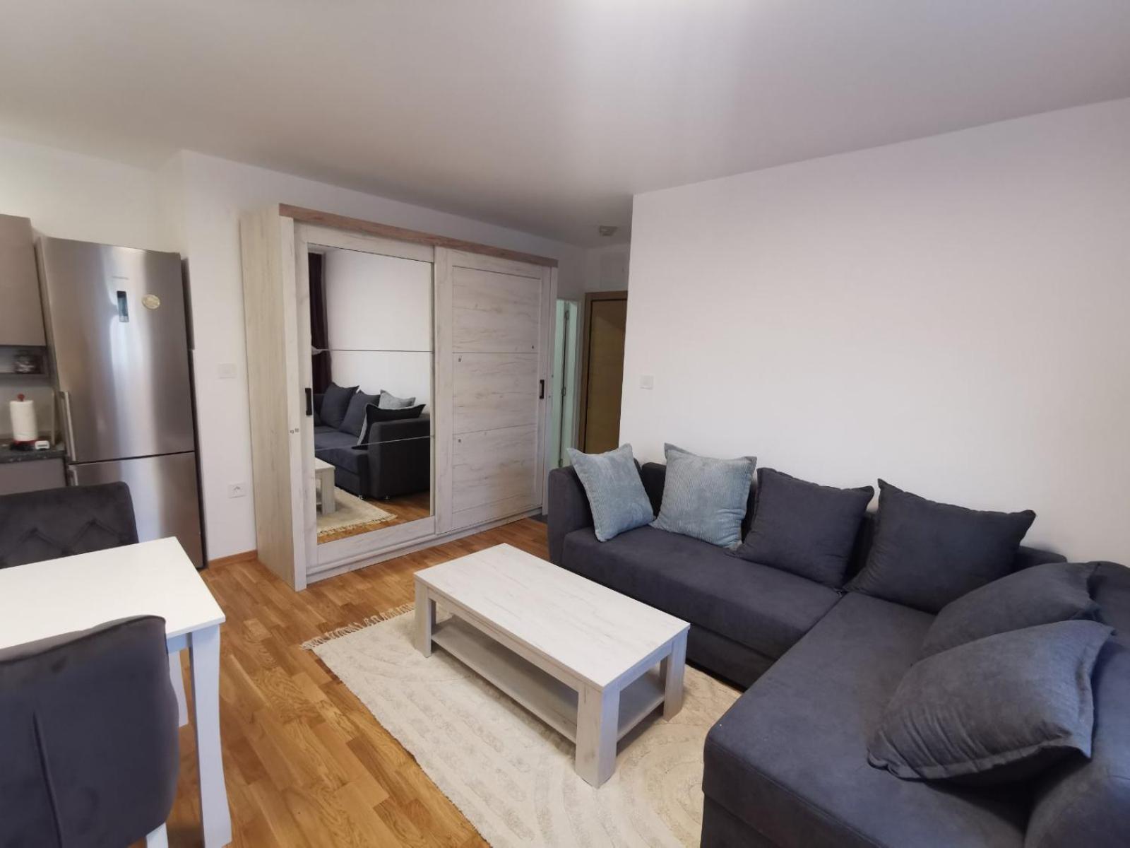 One-Bedroom Apartment photo 3