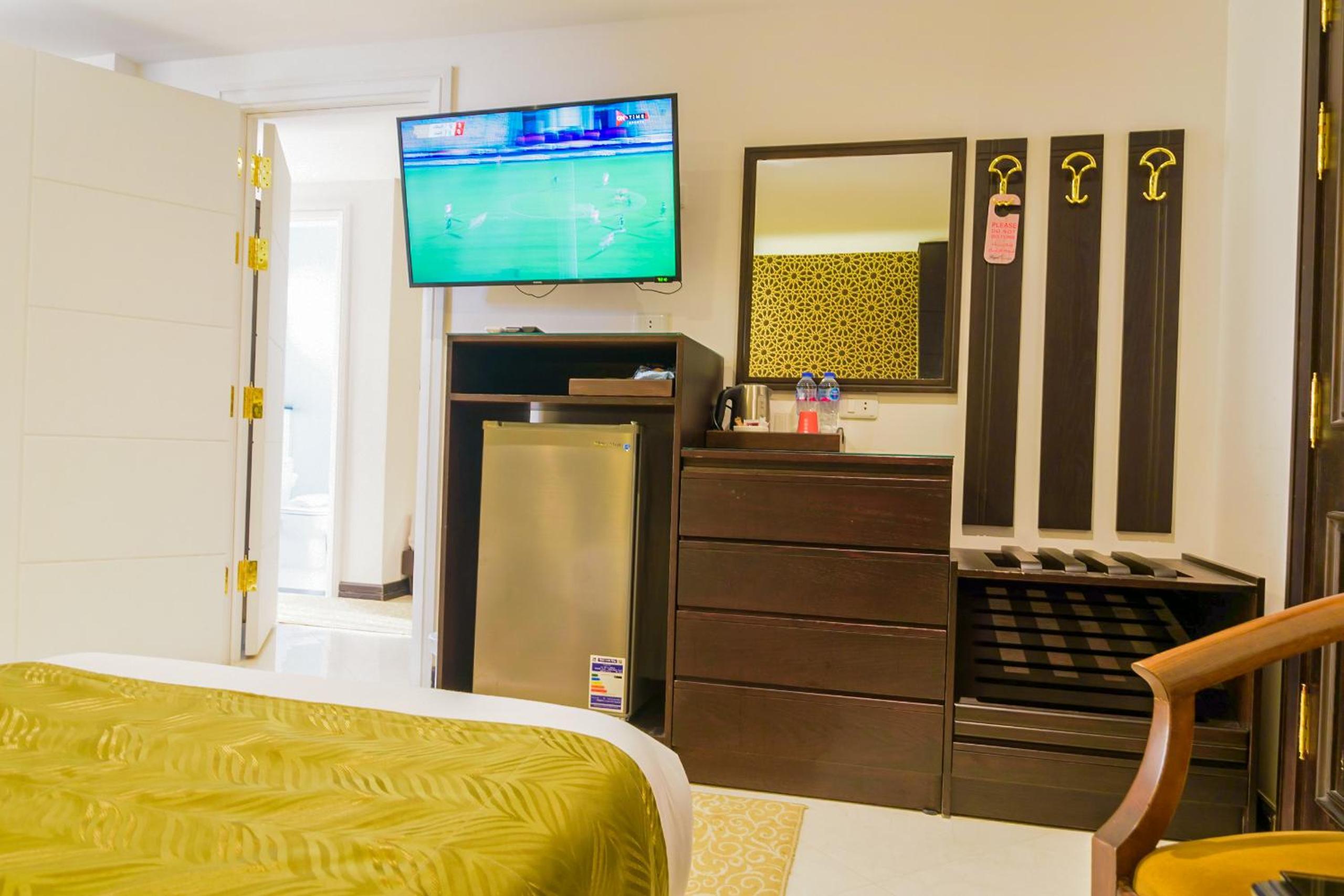 Deluxe Family Room photo 1