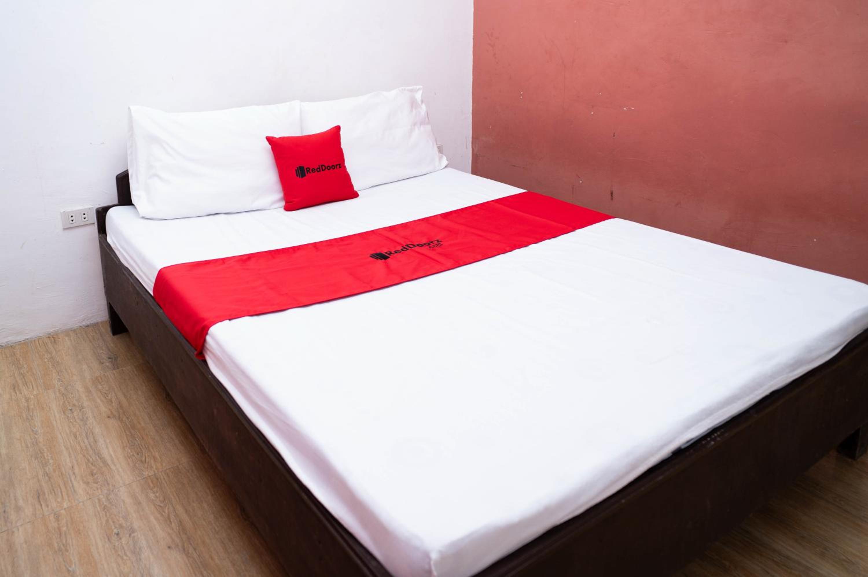 Standard Double Room - Photo 4