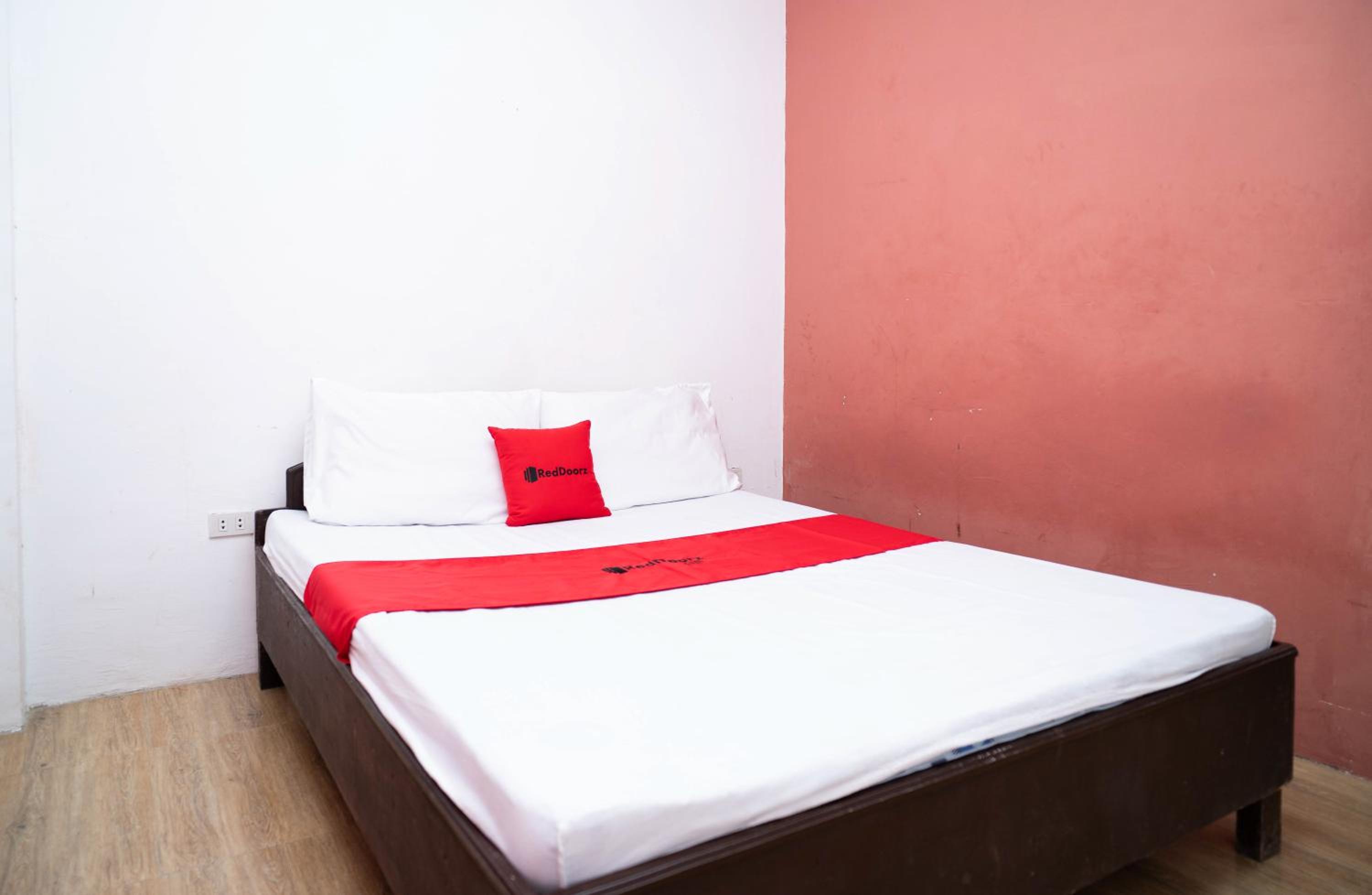 Standard Double Room - Photo 6