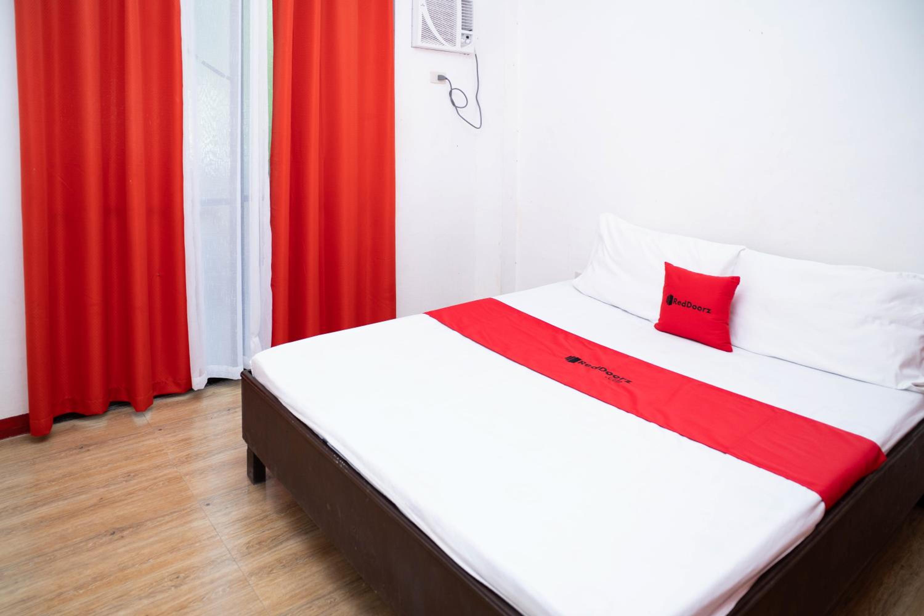 Standard Double Room - Photo 7