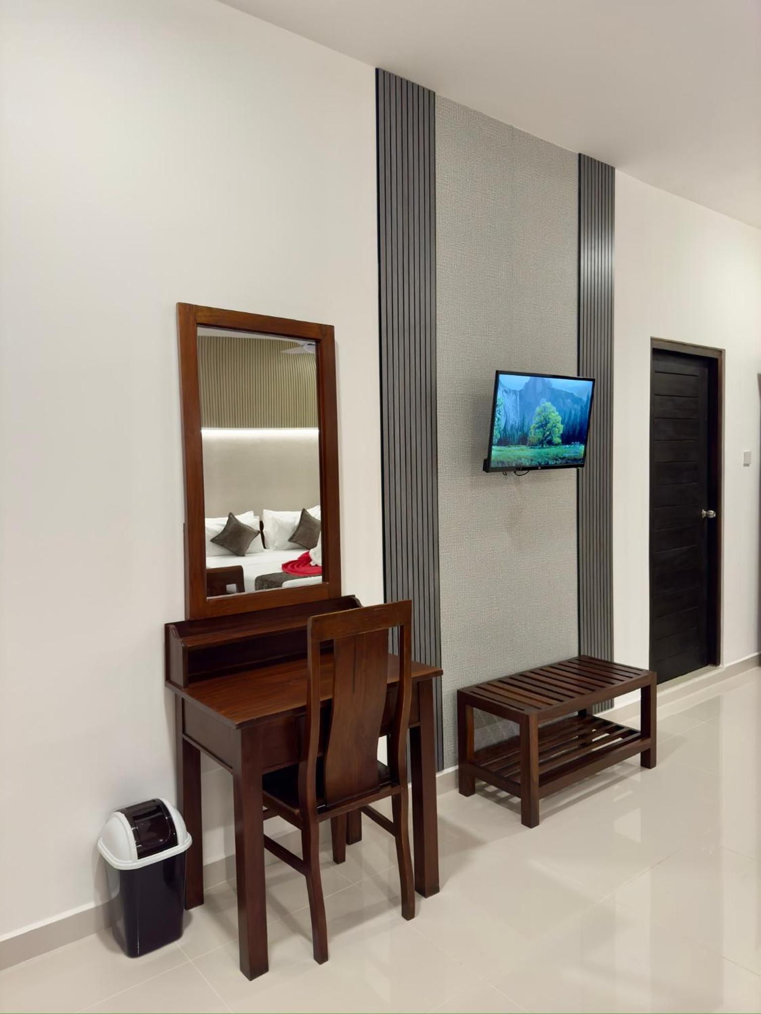 Deluxe Family Room photo 3