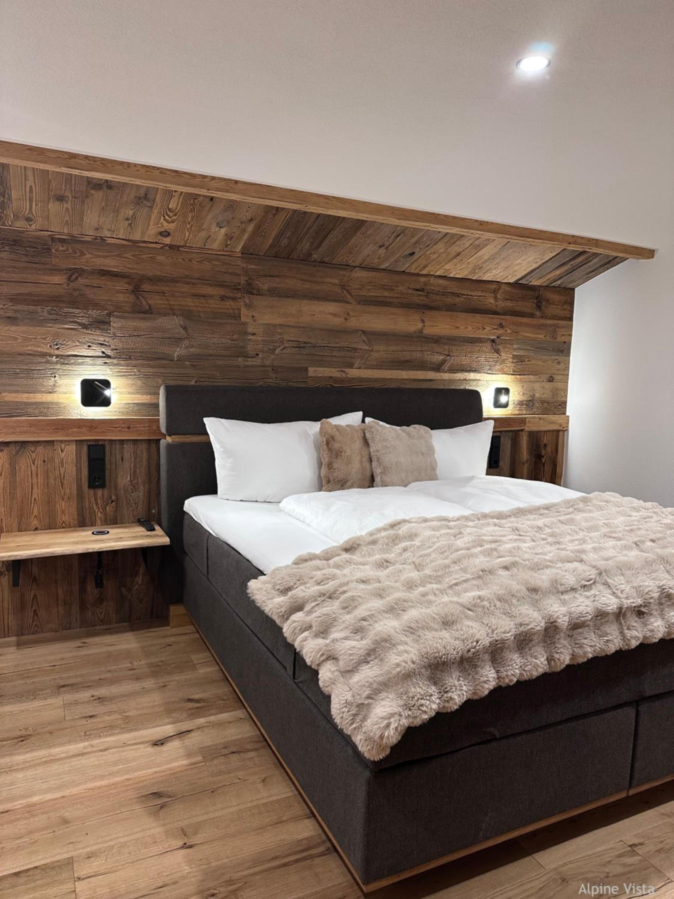 Two-Bedroom Apartment with Mountain View