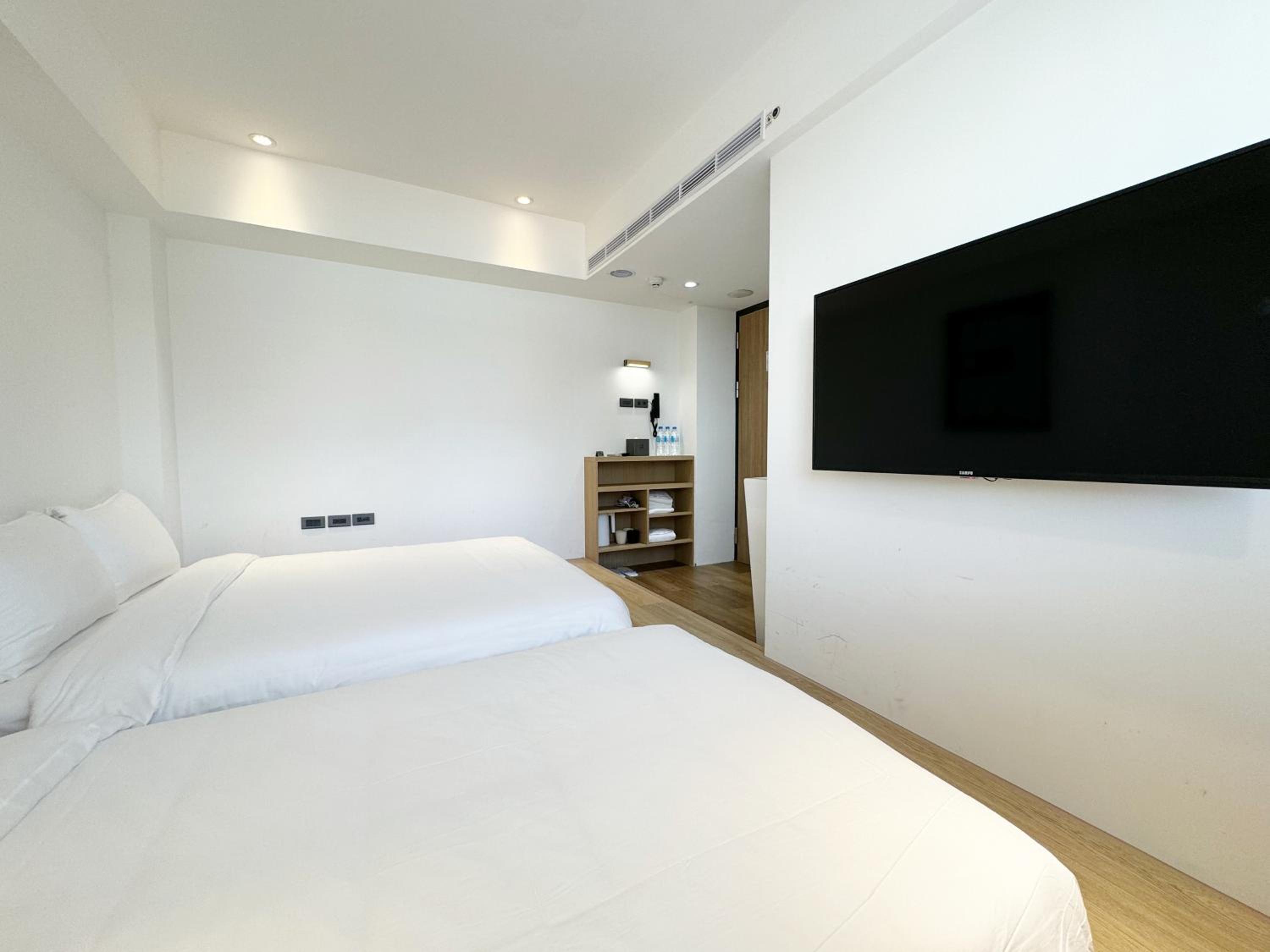 Superior Triple Room - Photo 17