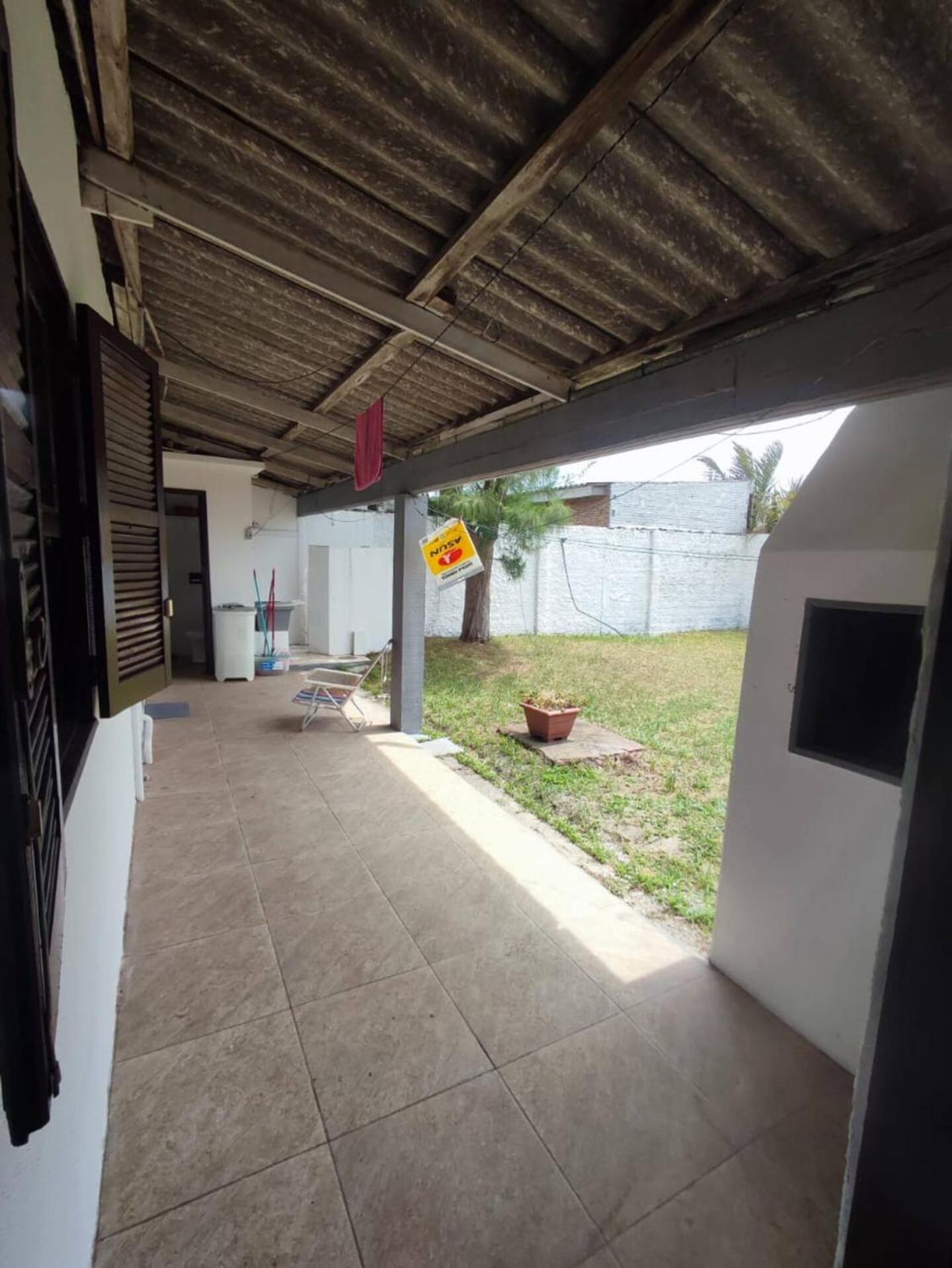 Three-Bedroom House photo 3