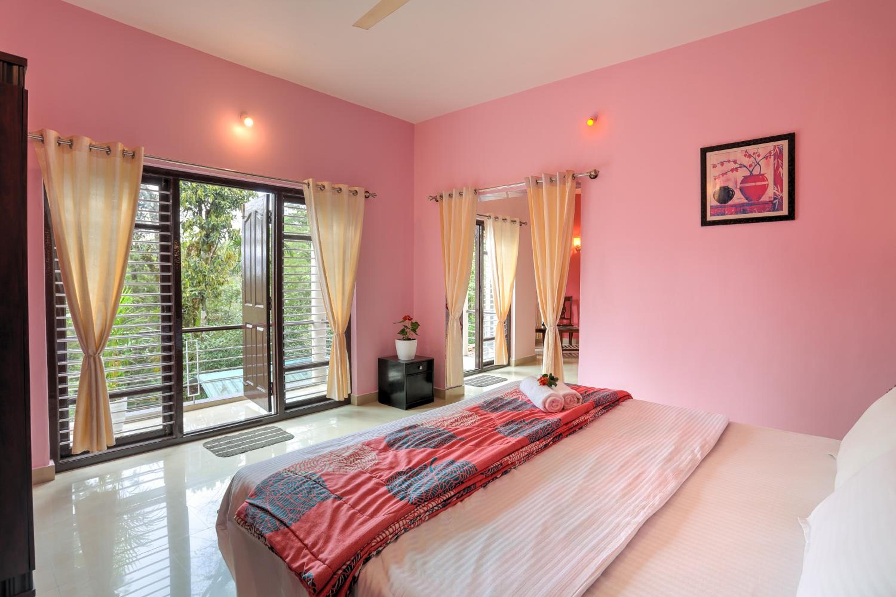 Quadruple Room with Balcony photo 1