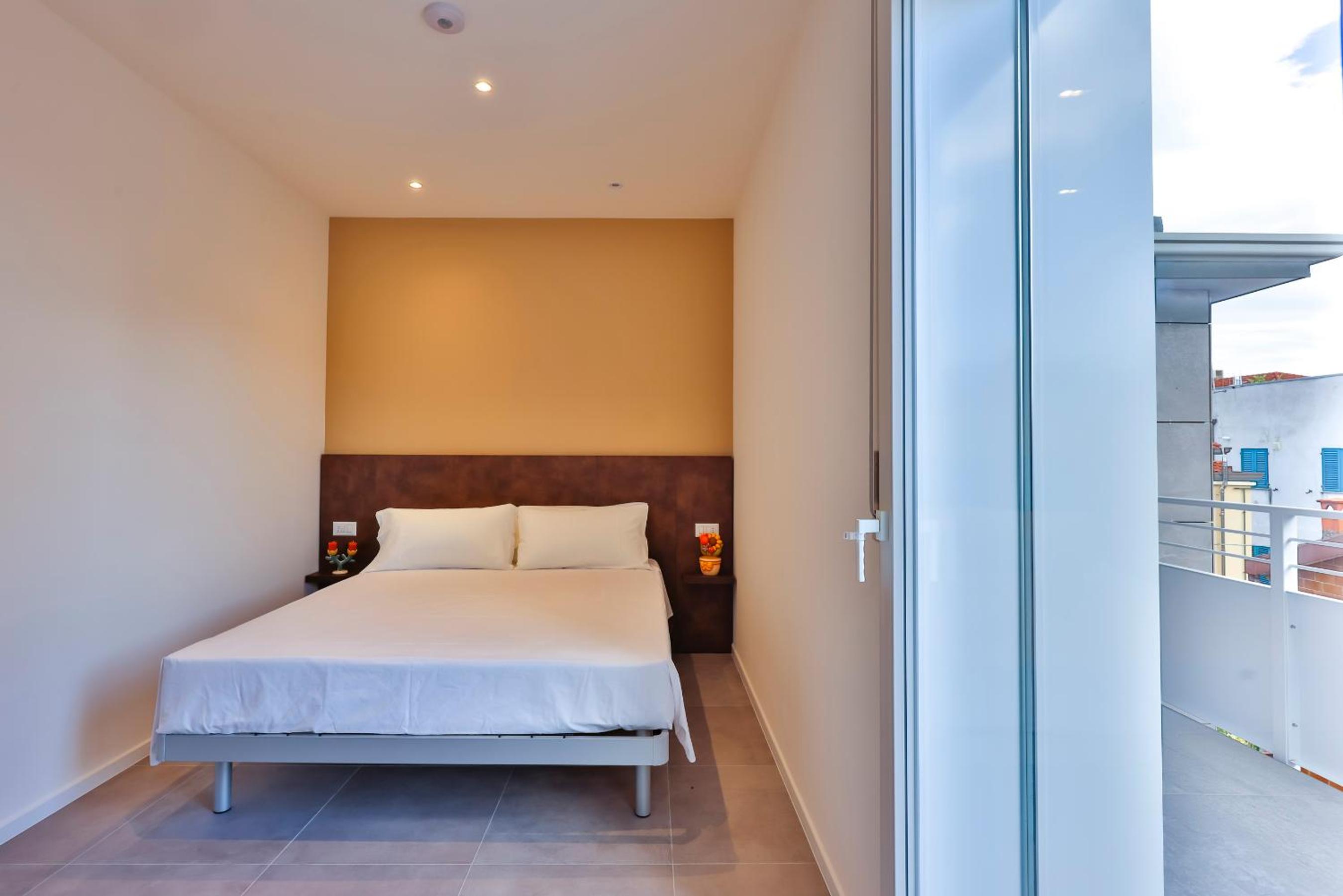 Two-Bedroom Deluxe Apartment with Balcony