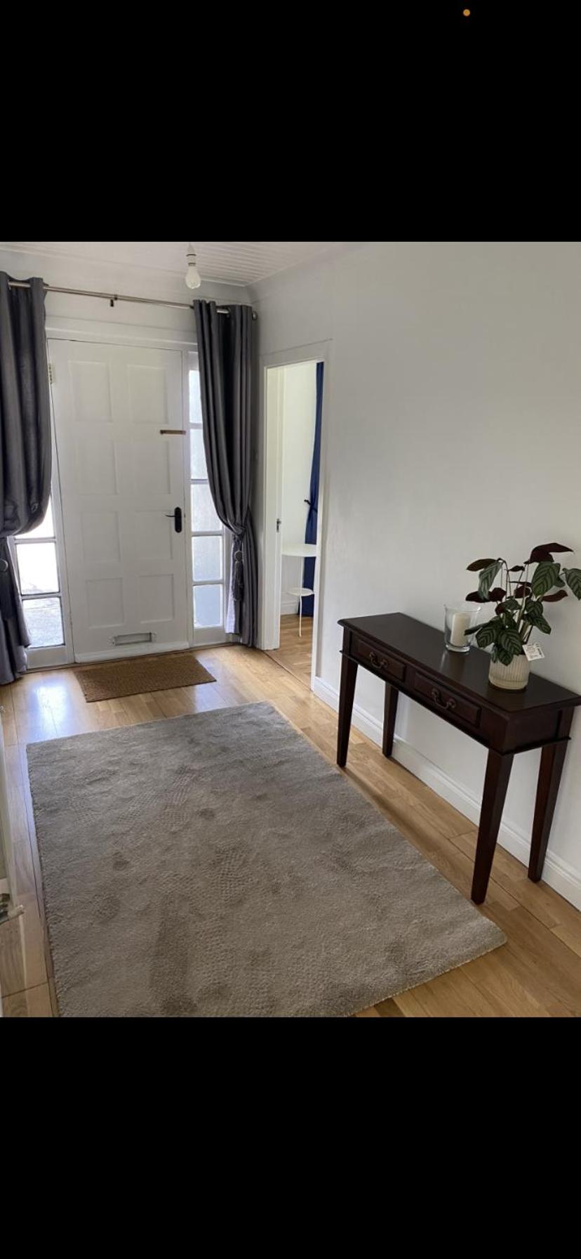 Three-Bedroom House photo 2
