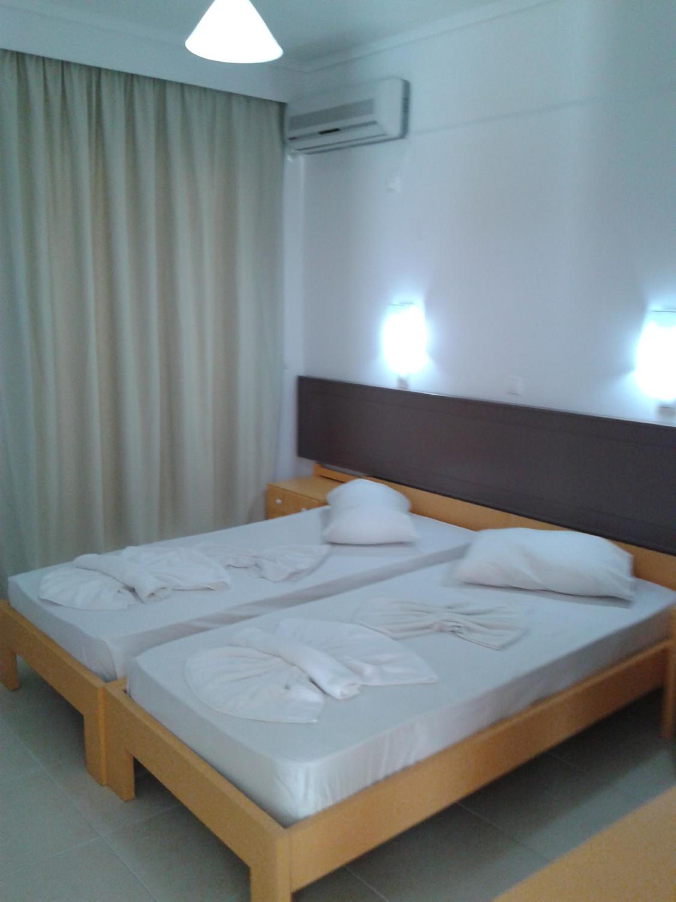 Two-Bedroom Apartment (2-3 Adults) photo 1