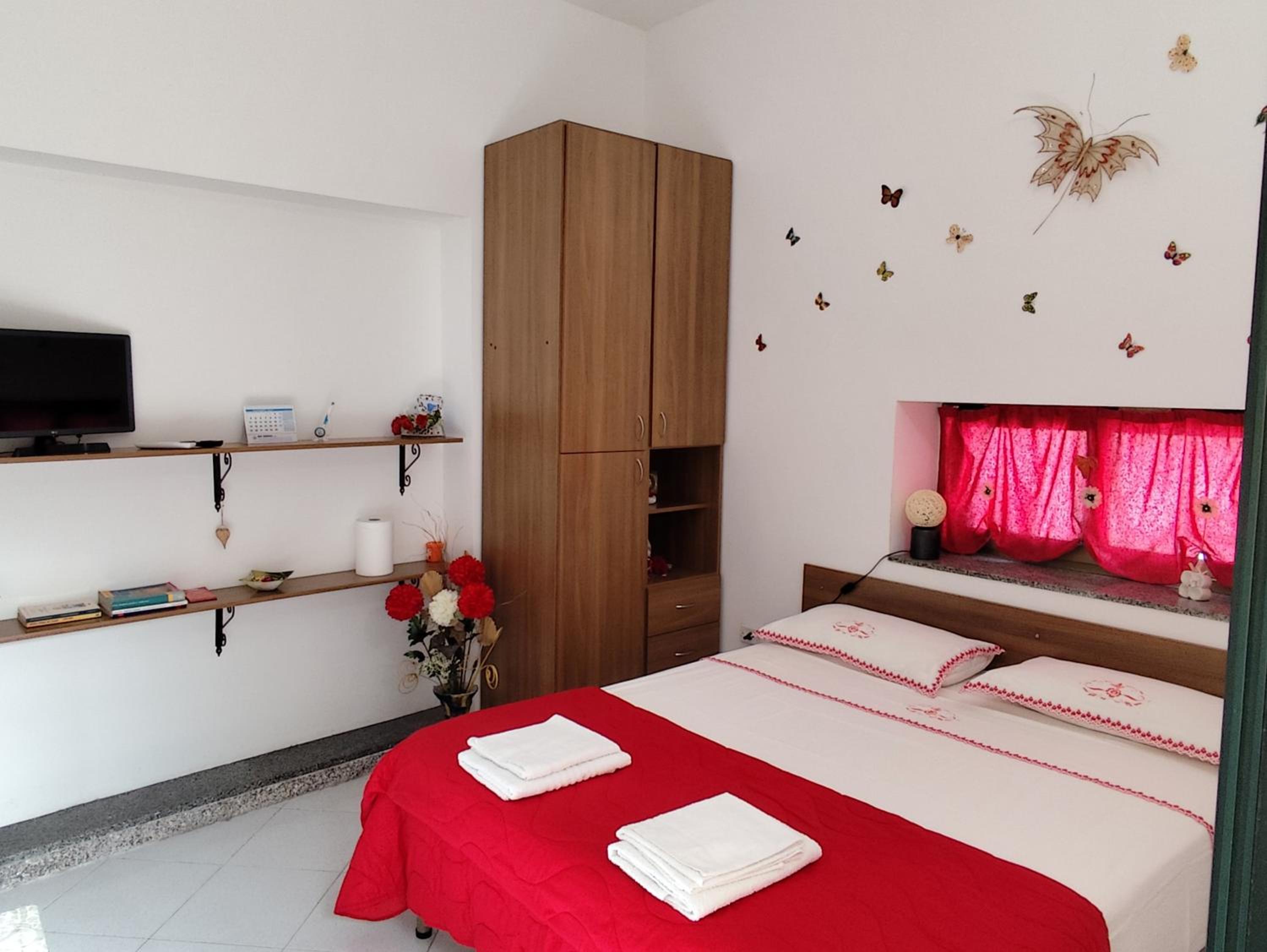 Large Double Room photo 3