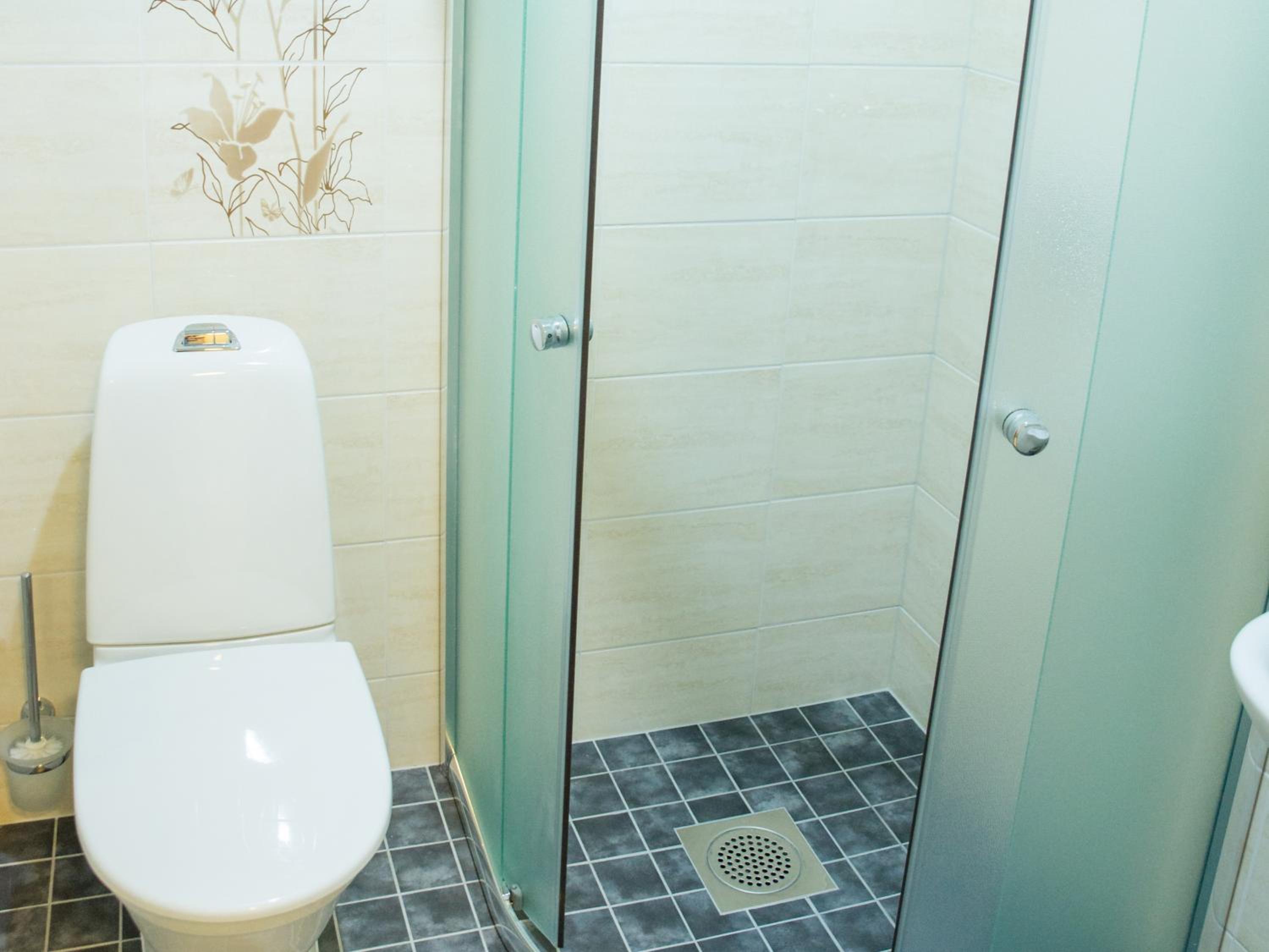 Standard Twin Room - Photo 9