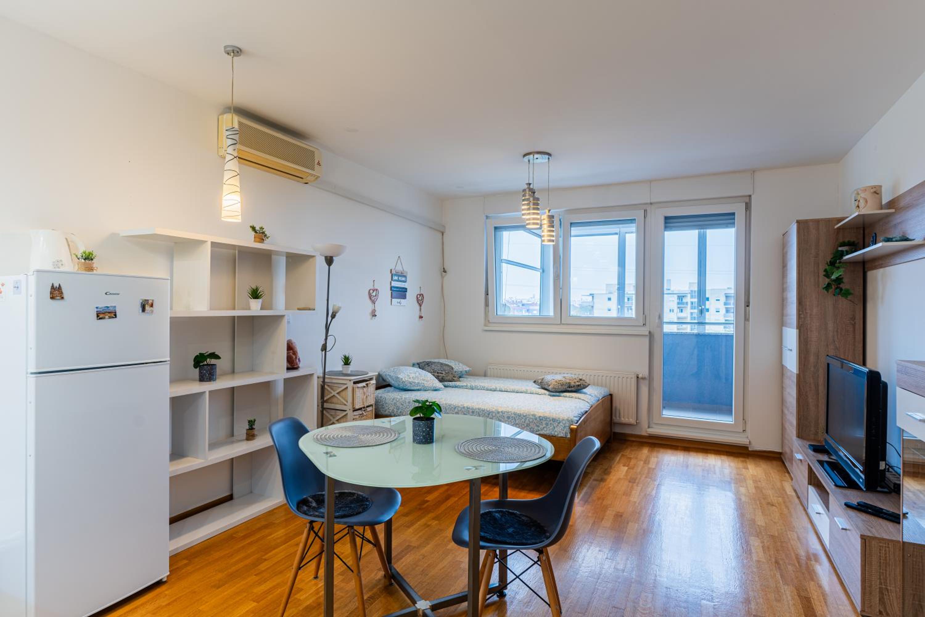 Studio Apartment with Balcony