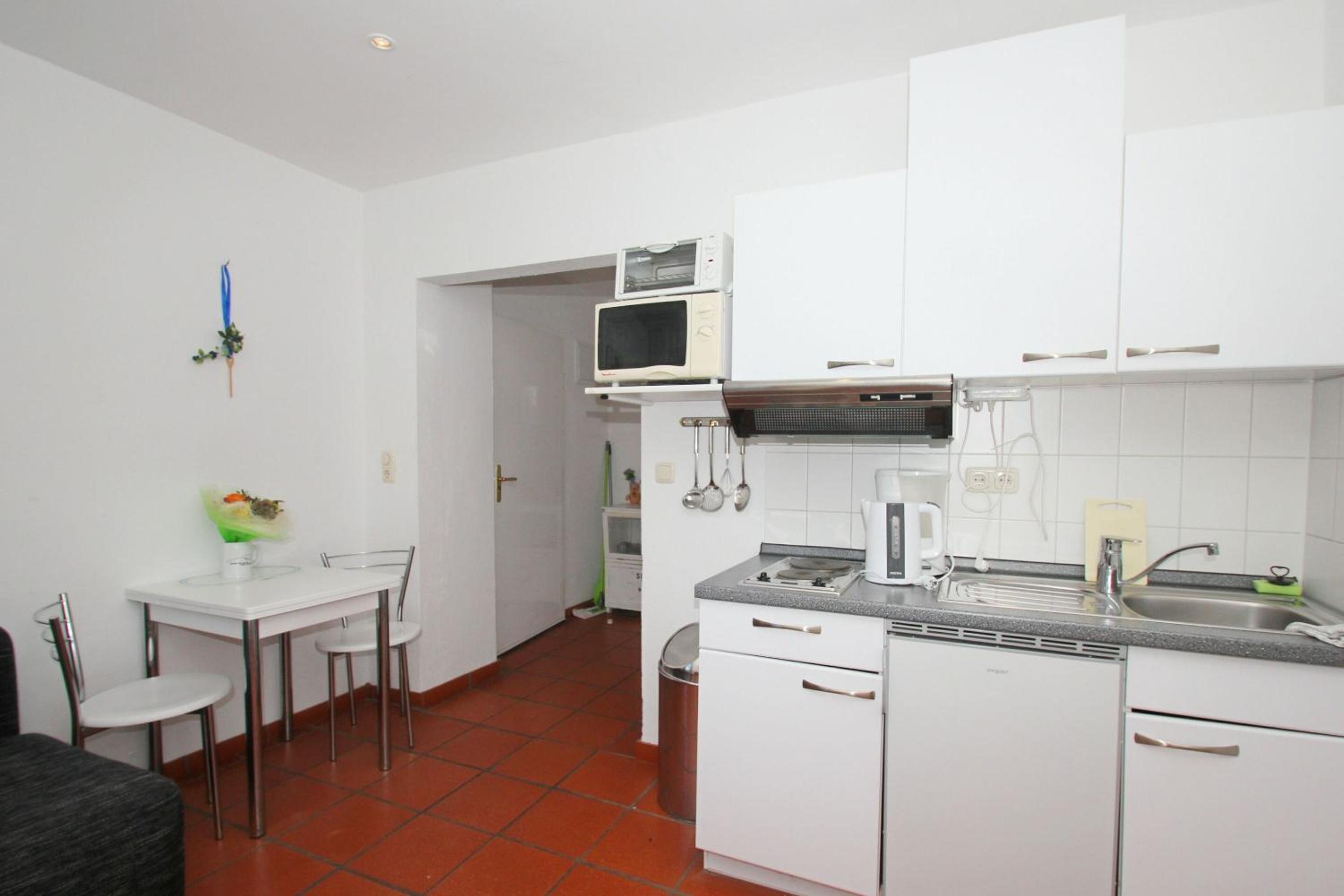 Apartment photo 2