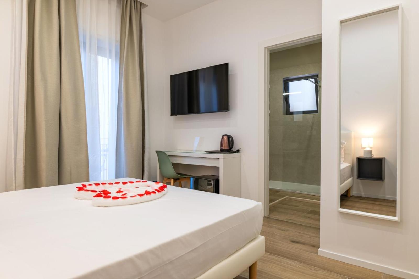 Deluxe Double or Twin Room with Balcony