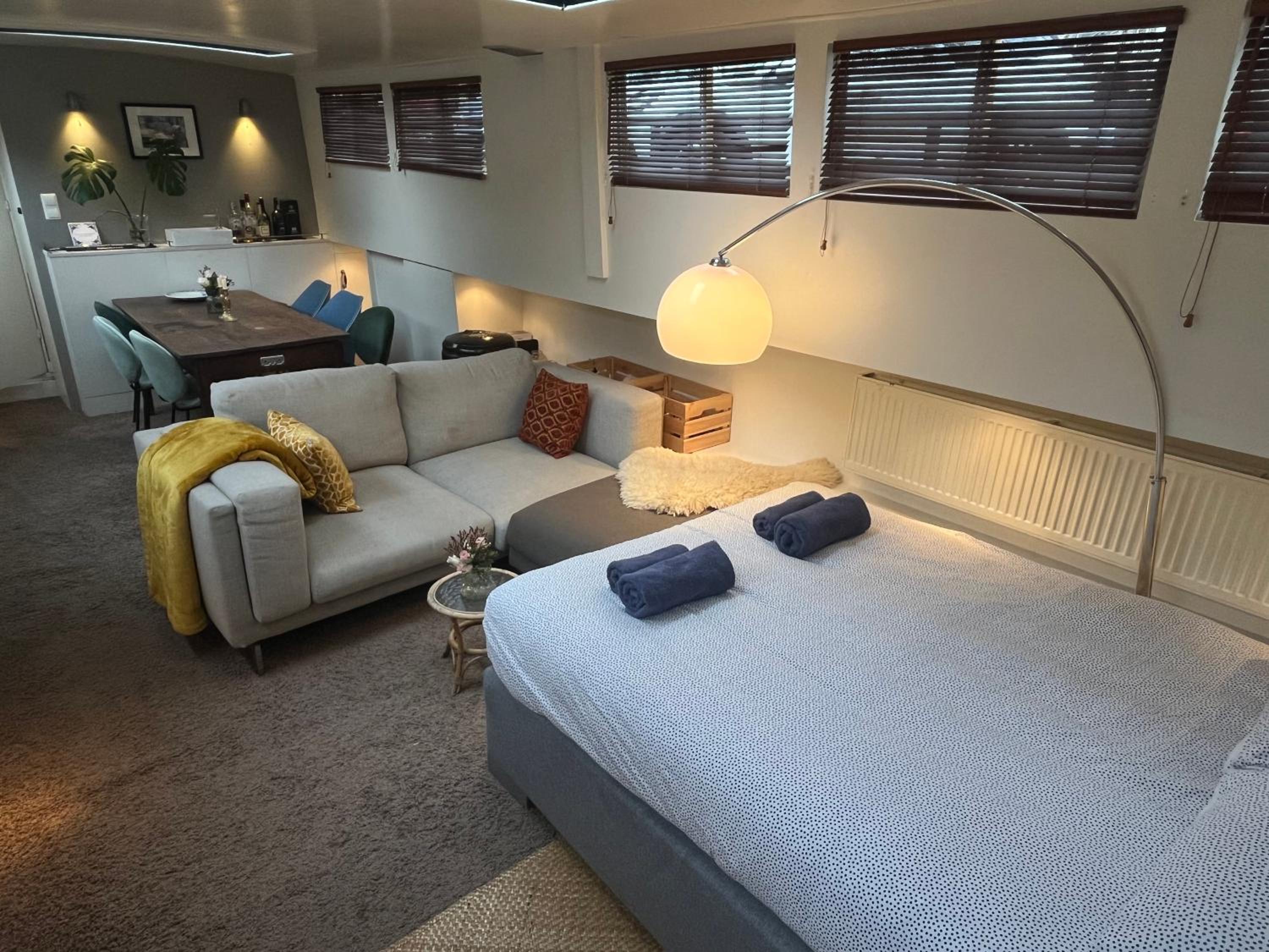 Deluxe Studio photo 3