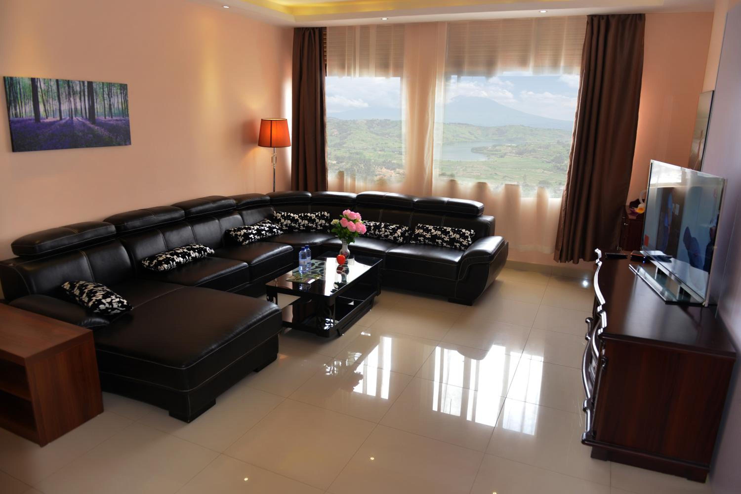 Executive Suite photo 2