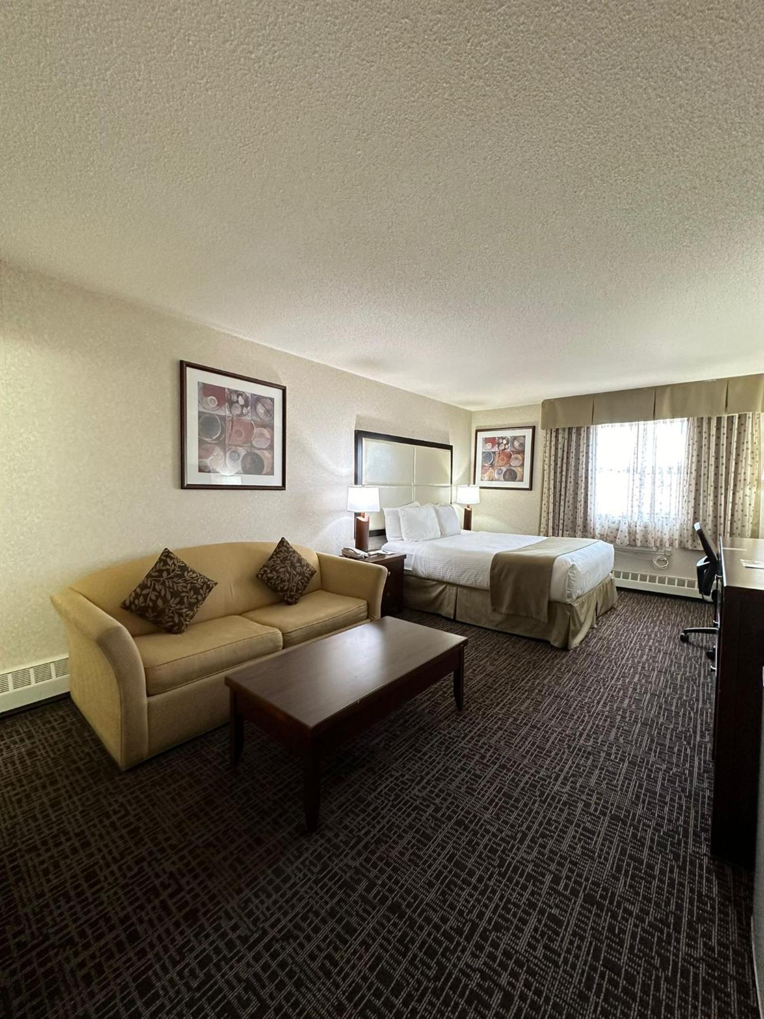 Queen Room - Non-Smoking - Photo 2