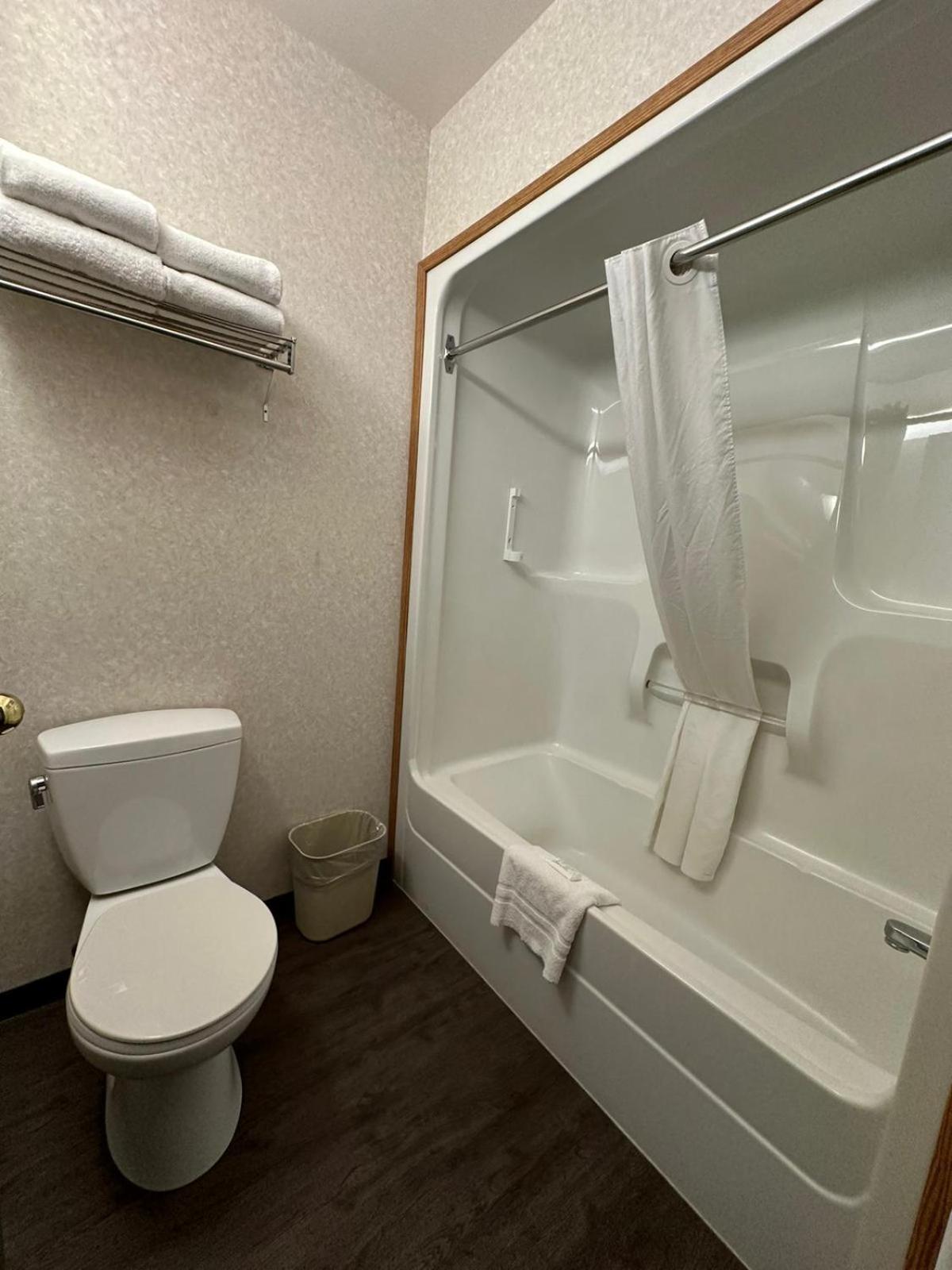 Deluxe Quadruple Room - Photo 5