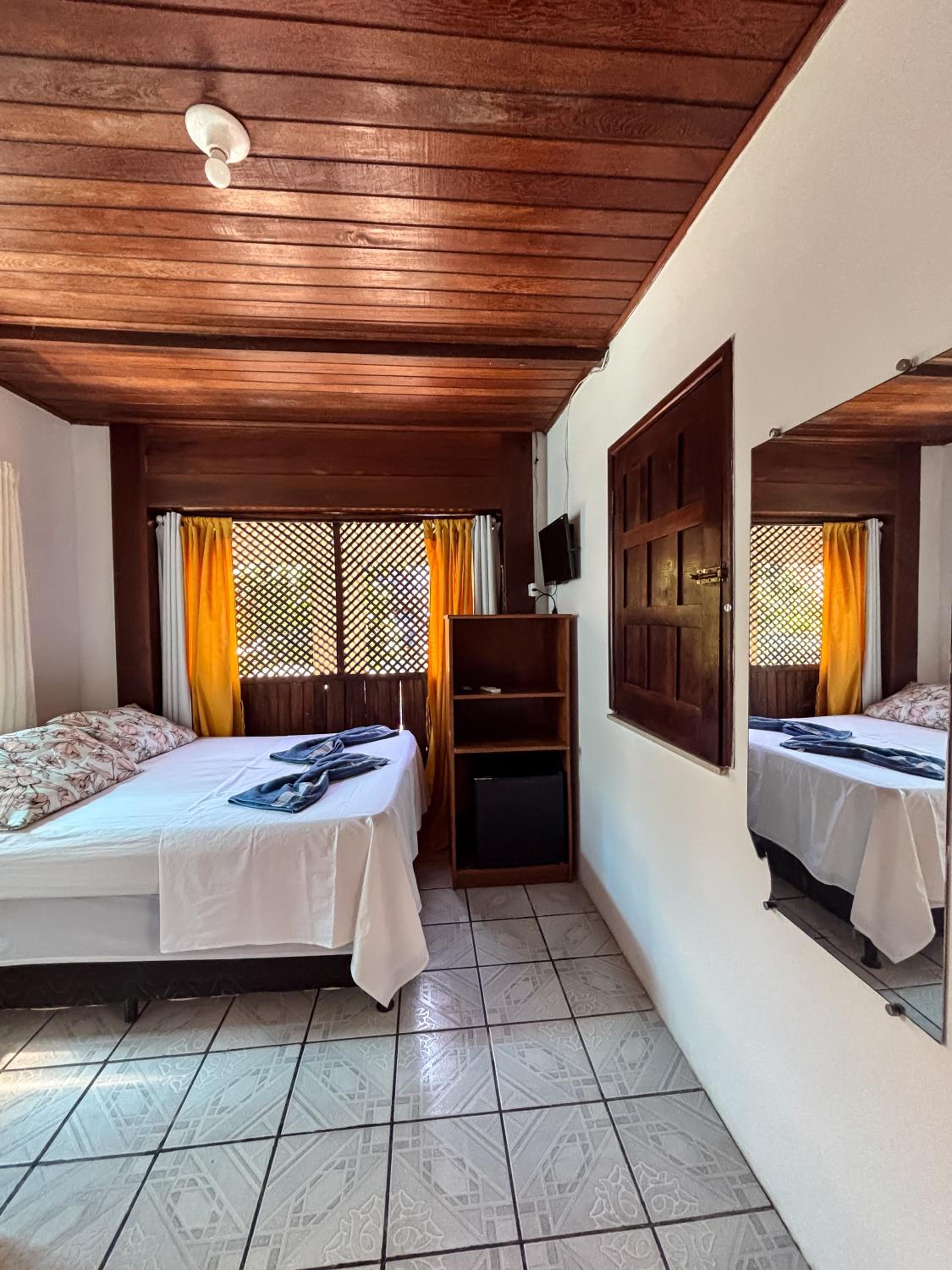 Double or Twin Room with Private Bathroom photo 2