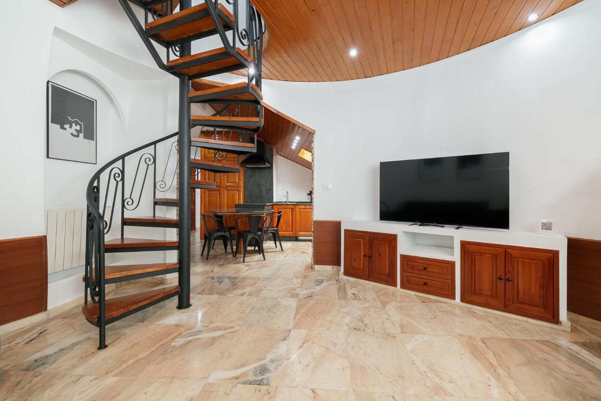 Apartamento de dos habitaciones con balcón y terraza