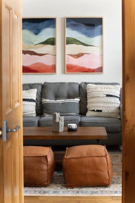 Three-Bedroom House photo 2