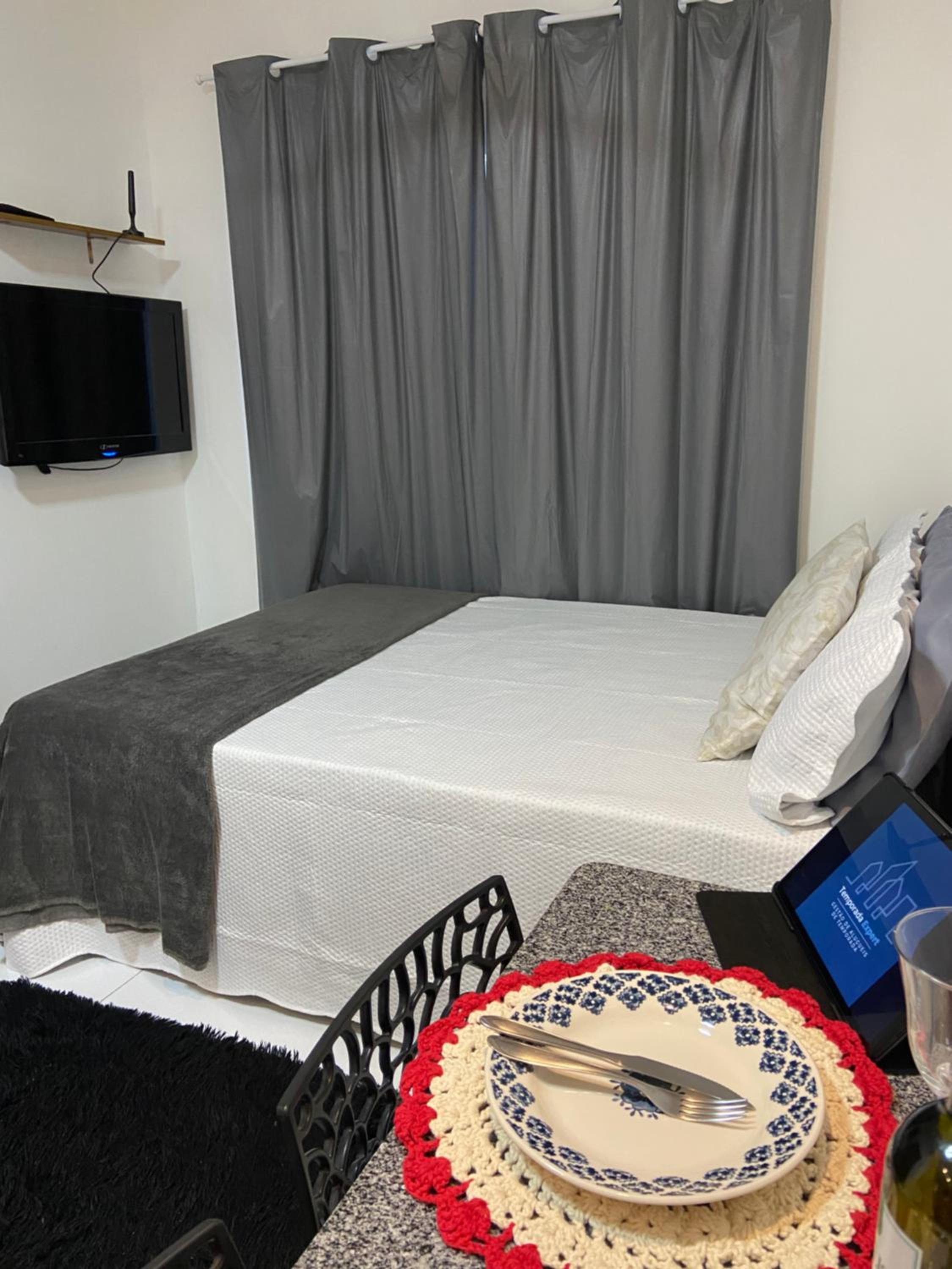 One-Bedroom Apartment photo 2