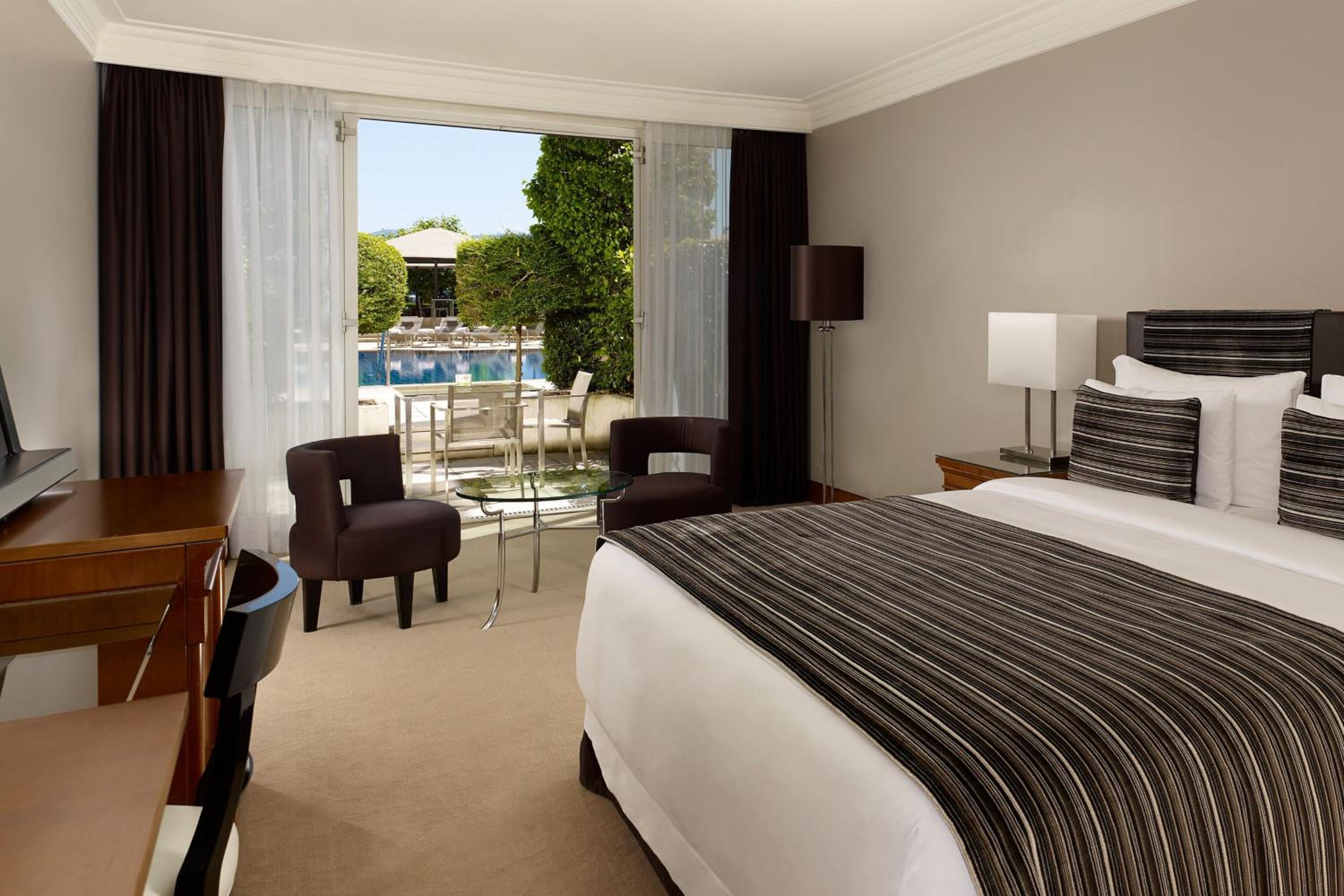 Premium King or Twin Room with Partial Lake View