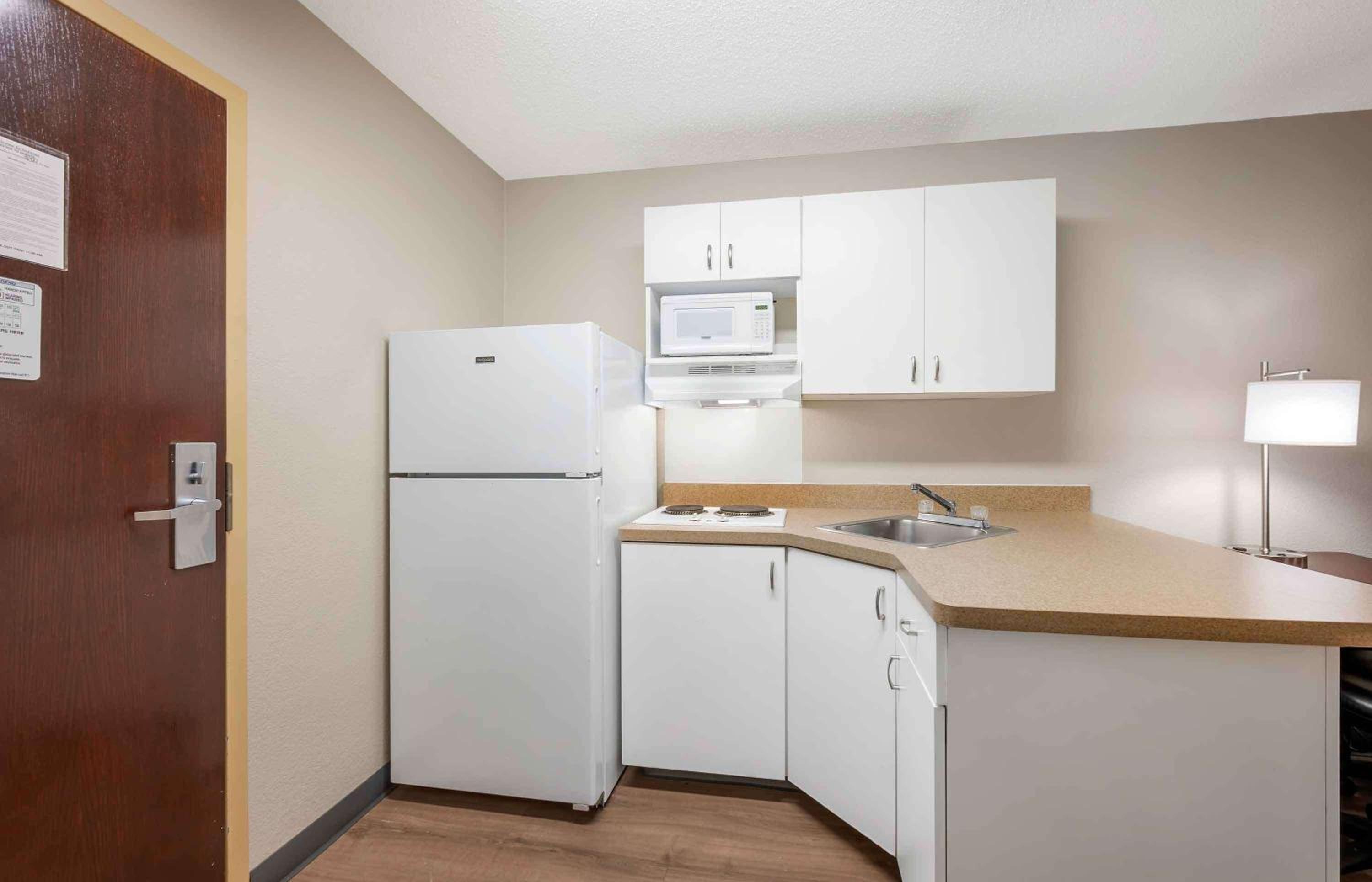 Studio with 2 Double Beds - Non-Smoking - Photo 7