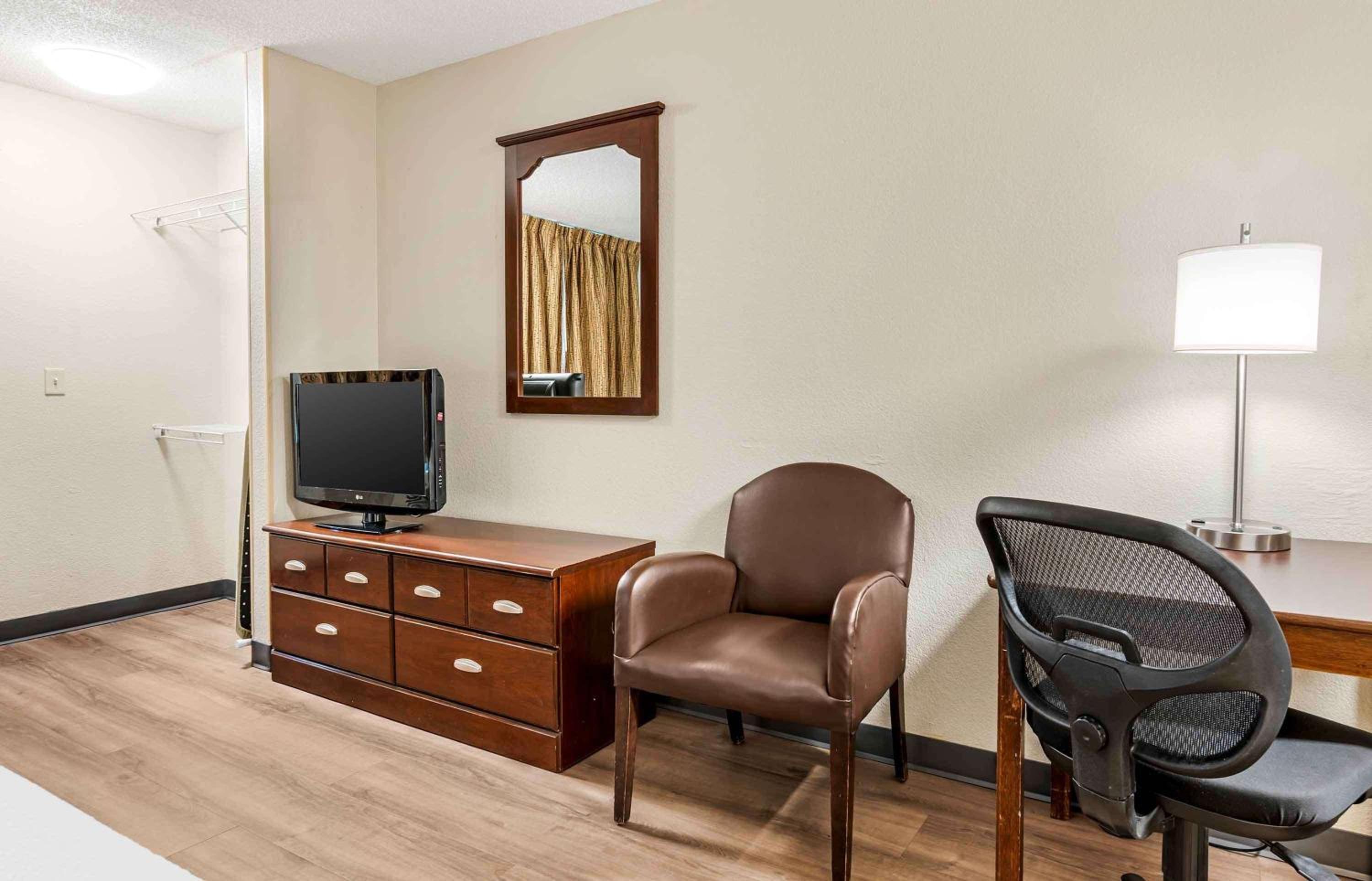 Studio with 2 Double Beds - Non-Smoking - Photo 8