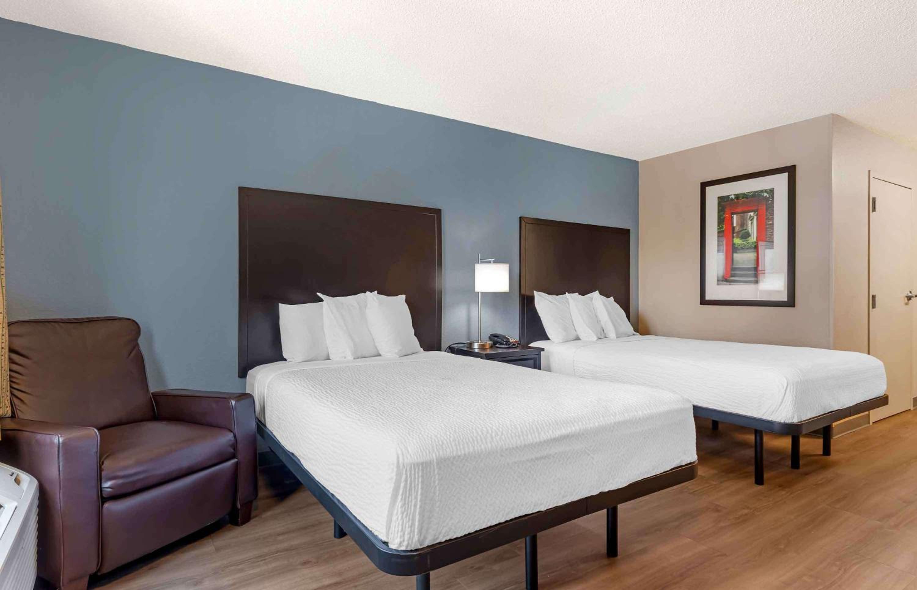 Studio with 2 Double Beds - Non-Smoking photo 1