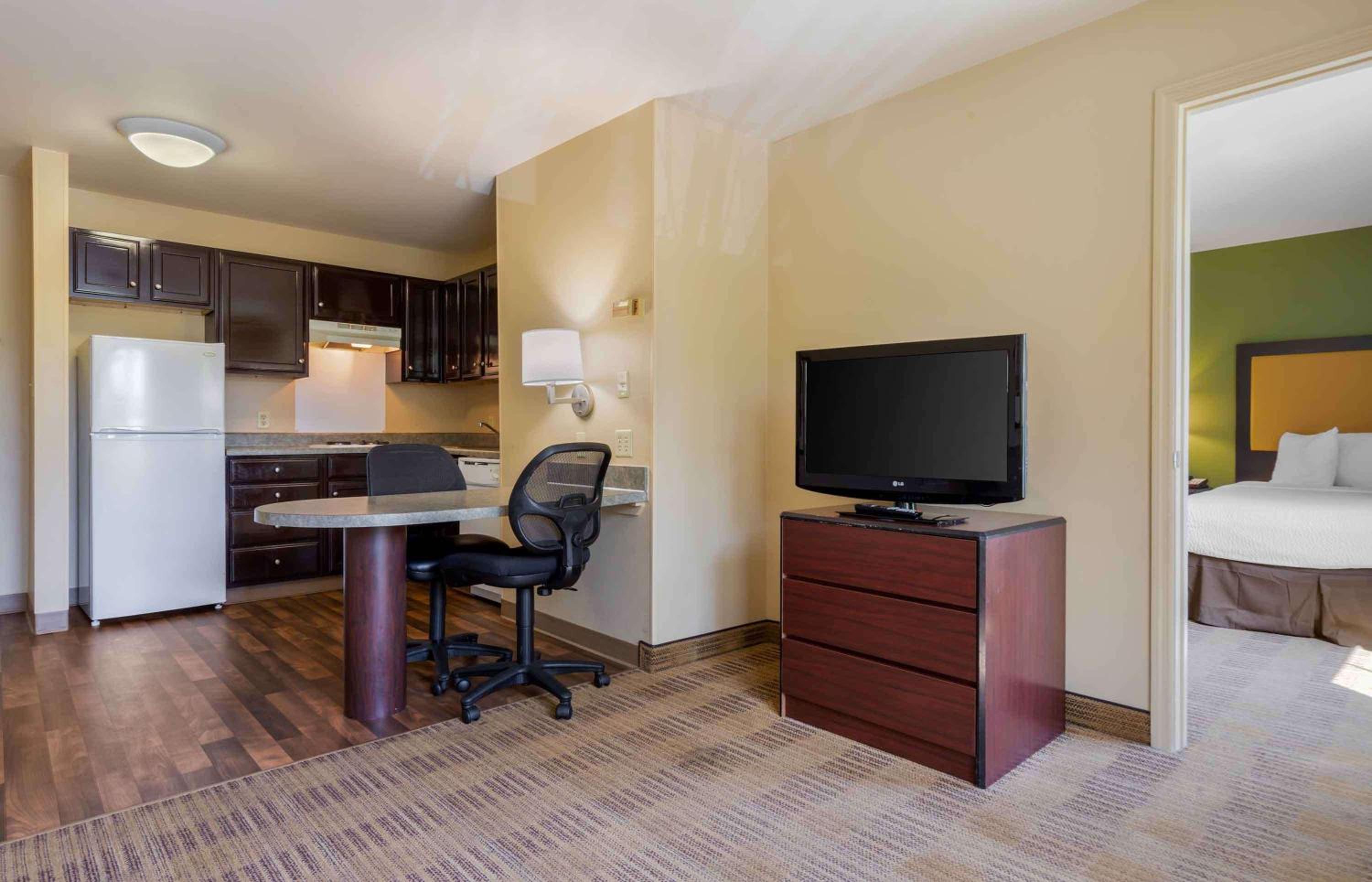 One Bedroom Suite with 2 Double Beds - Non-Smoking - Photo 9