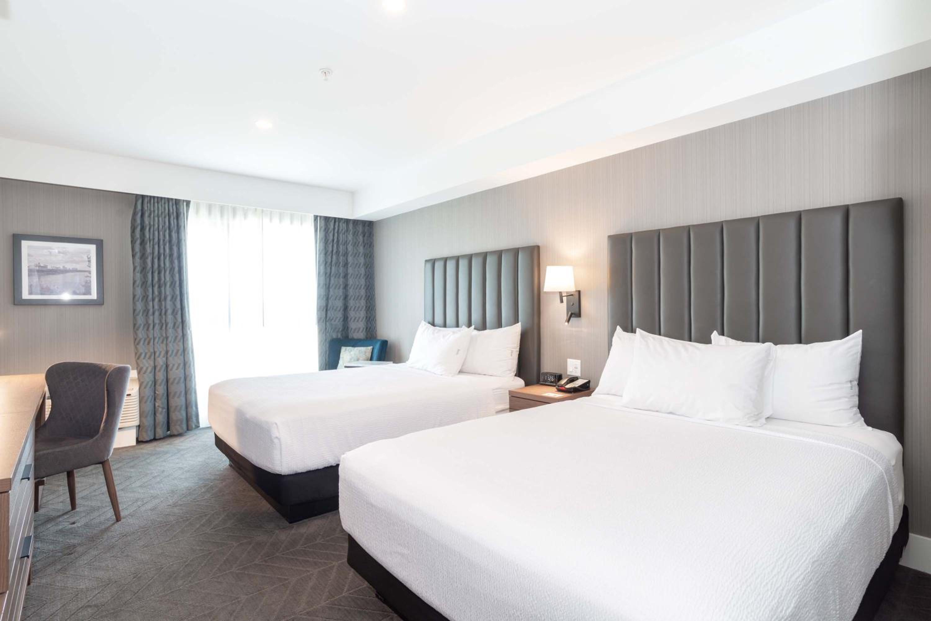 Standard Room, 2 Queen Beds - Photo 1